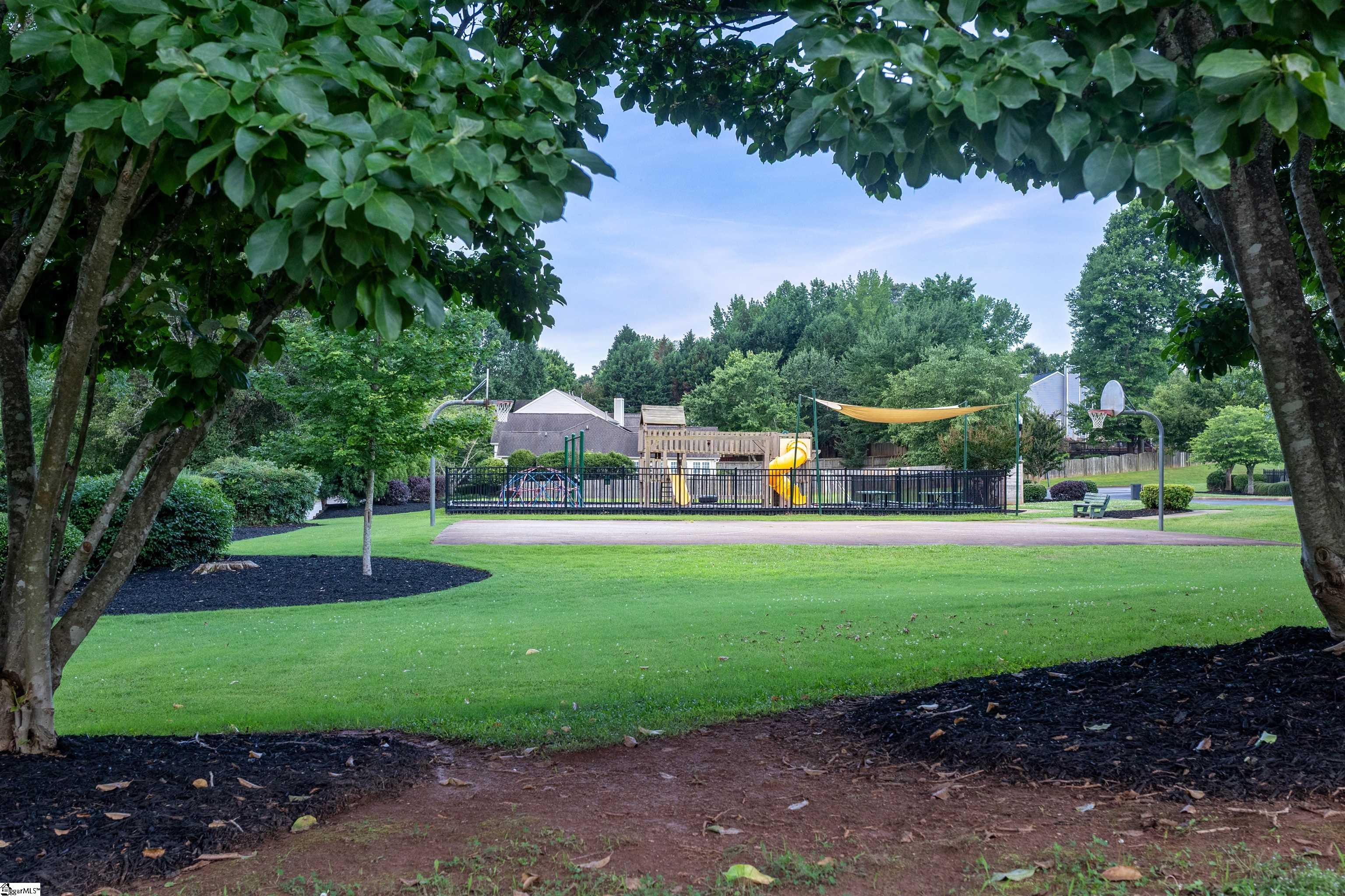 201 Summitbluff Drive Greenville, SC 29617
