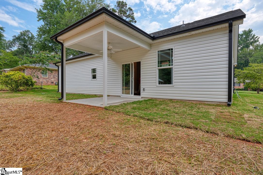 136 Anita Drive Spartanburg, SC 29302