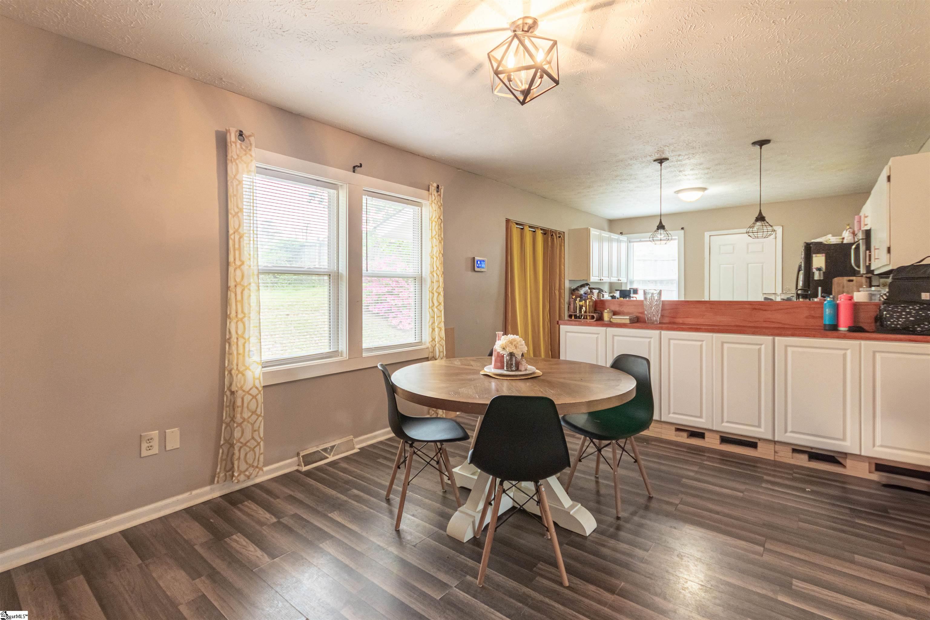 506 Rotterdam Road Easley, SC 29640