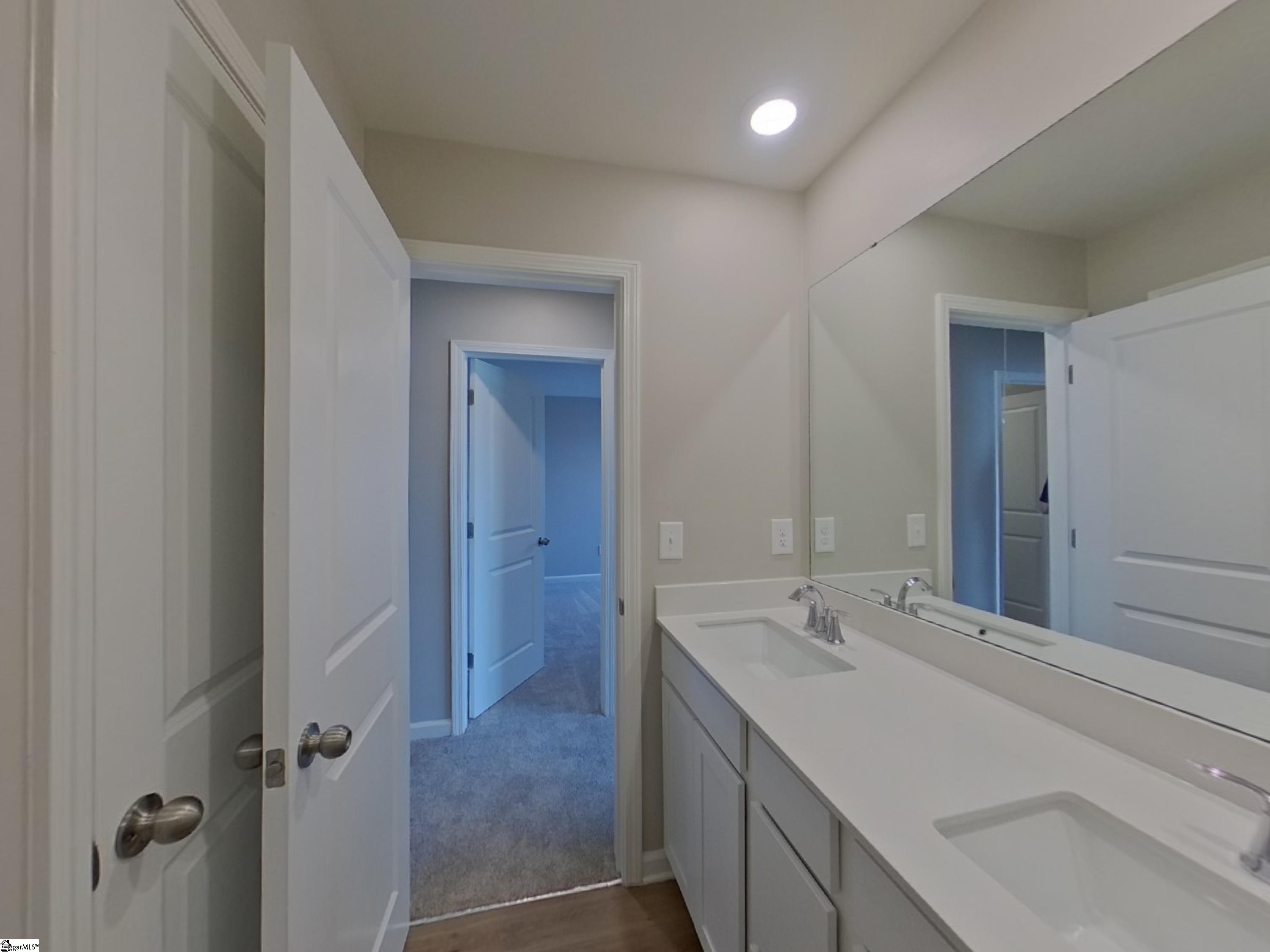 575 Wooden Duck Street Spartanburg, SC 29303-5423