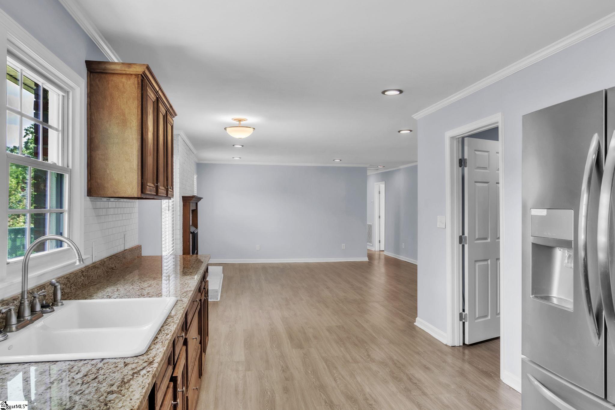 312 Pine Knoll Drive Greenville, SC 29609