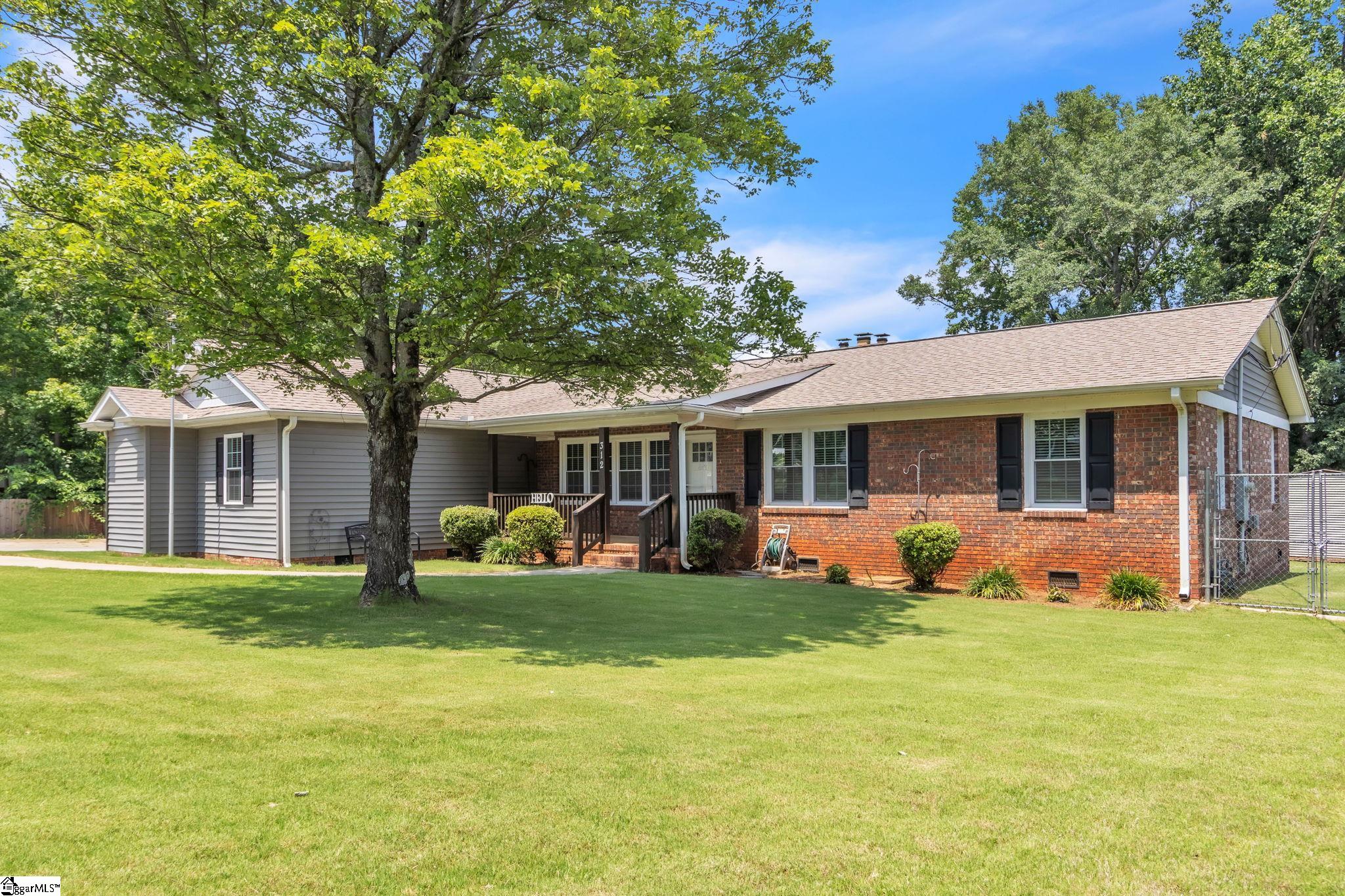 312 Pine Knoll Drive Greenville, SC 29609