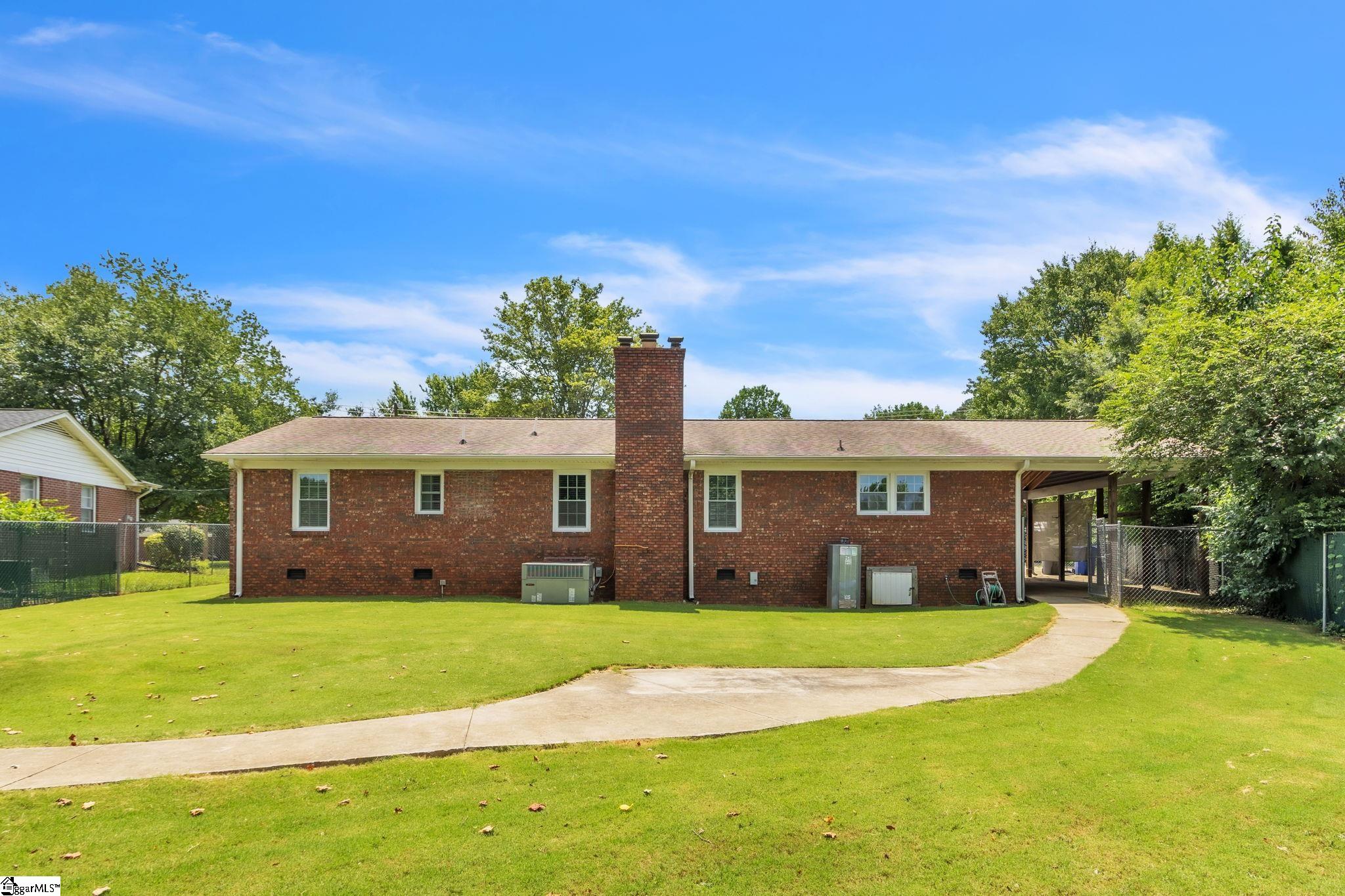 312 Pine Knoll Drive Greenville, SC 29609