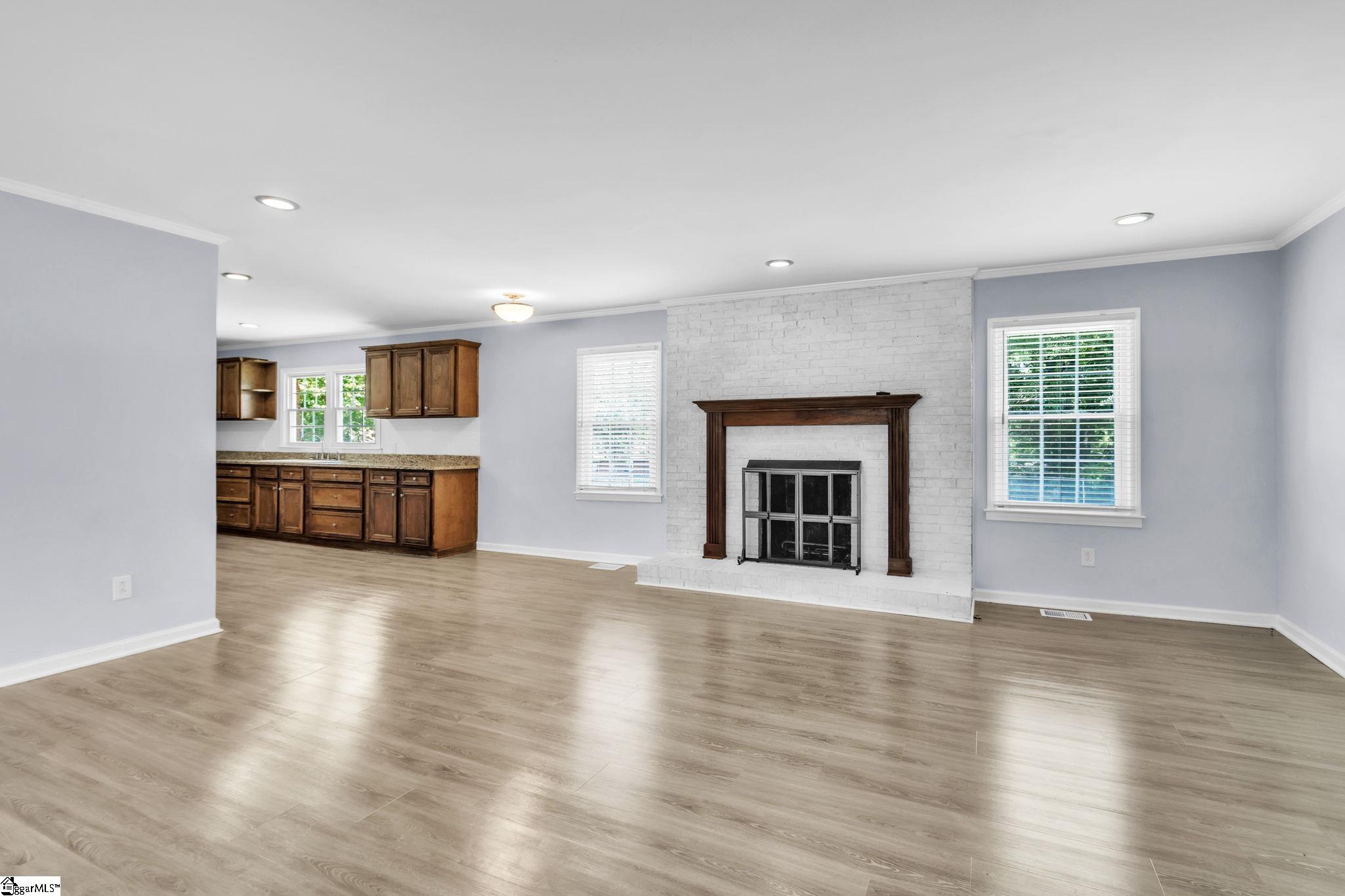 312 Pine Knoll Drive Greenville, SC 29609