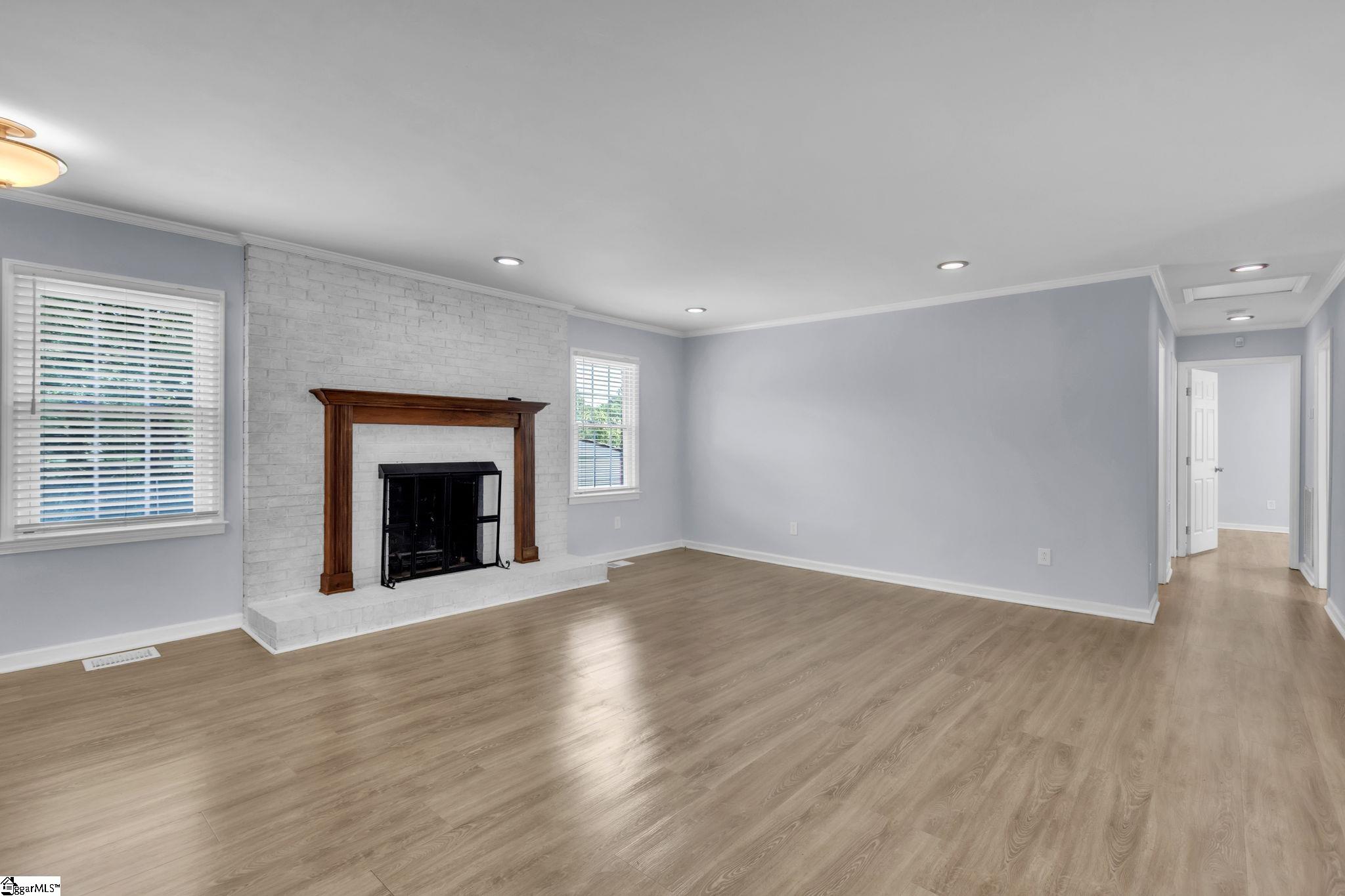 312 Pine Knoll Drive Greenville, SC 29609