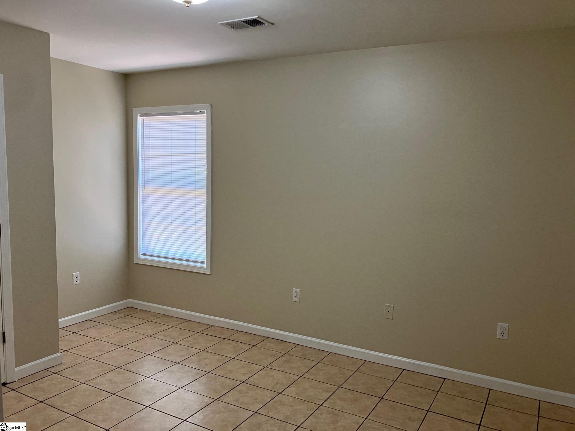 512 St. Mark Road Taylors, SC 29687