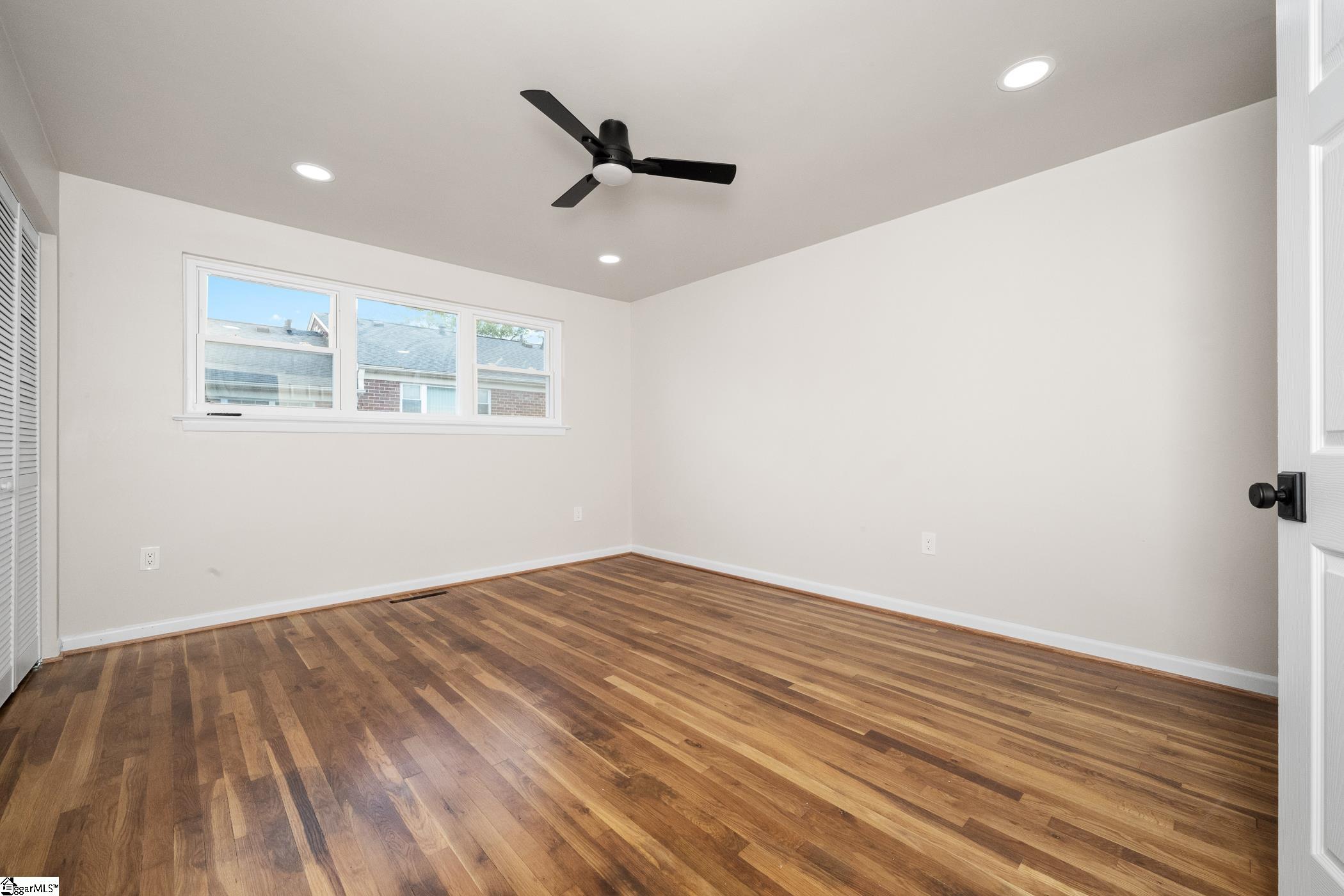 2530 E North Street Greenville, SC 29615-1441