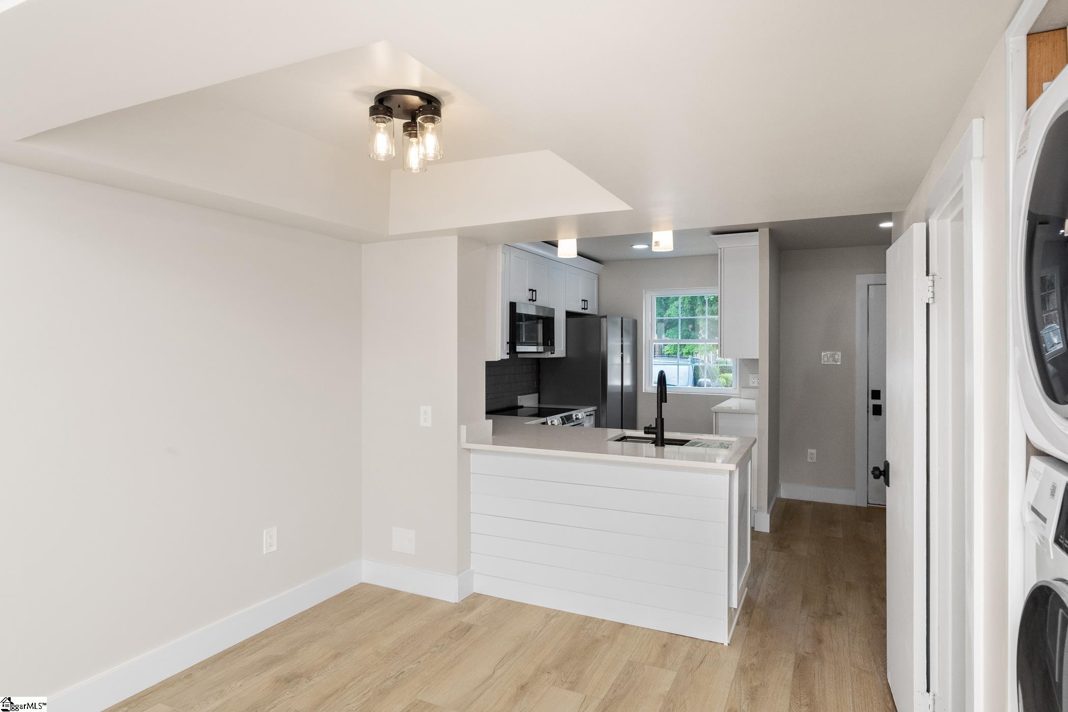 2530 E North Street Greenville, SC 29615-1441