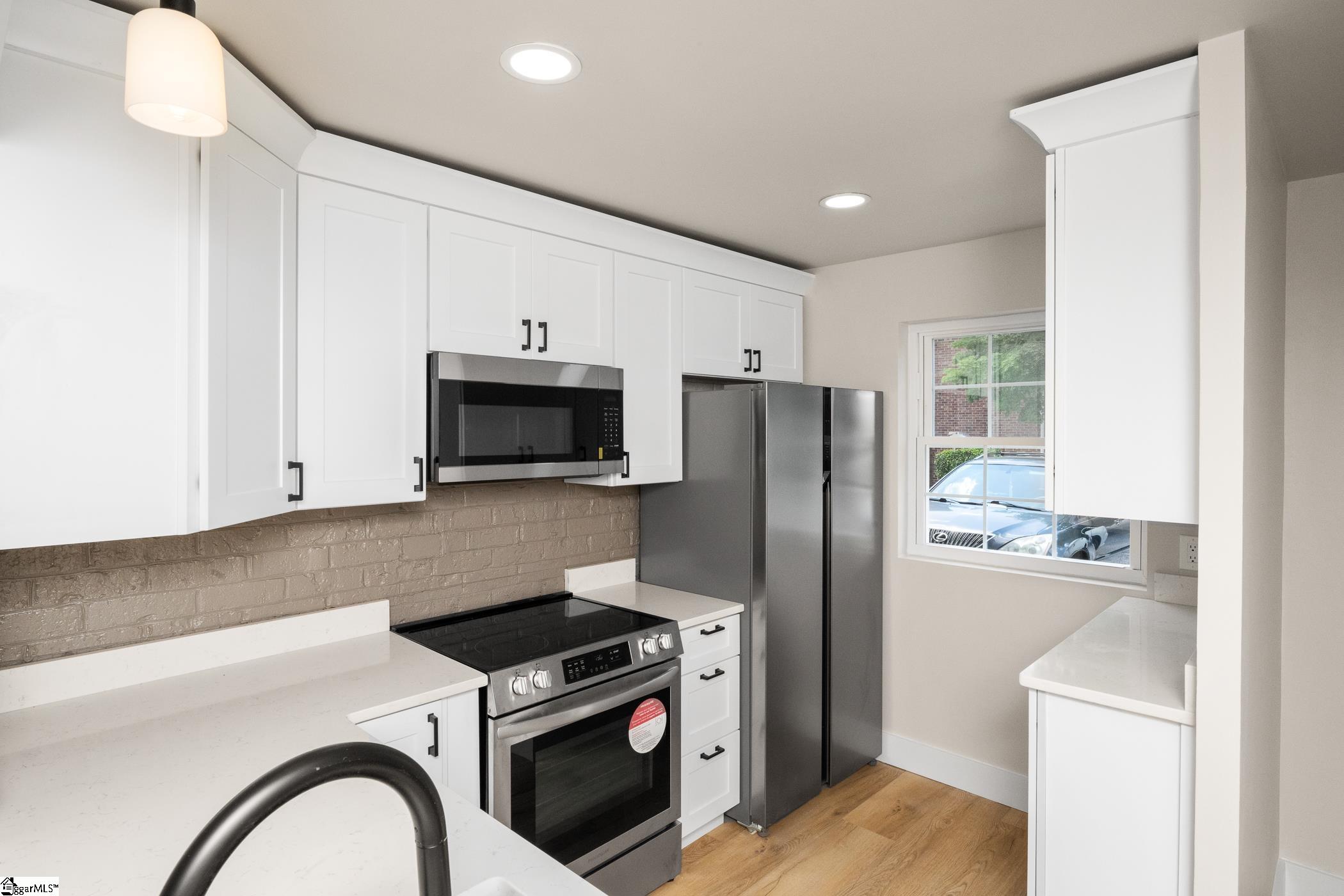2530 E North Street Greenville, SC 29615-1441