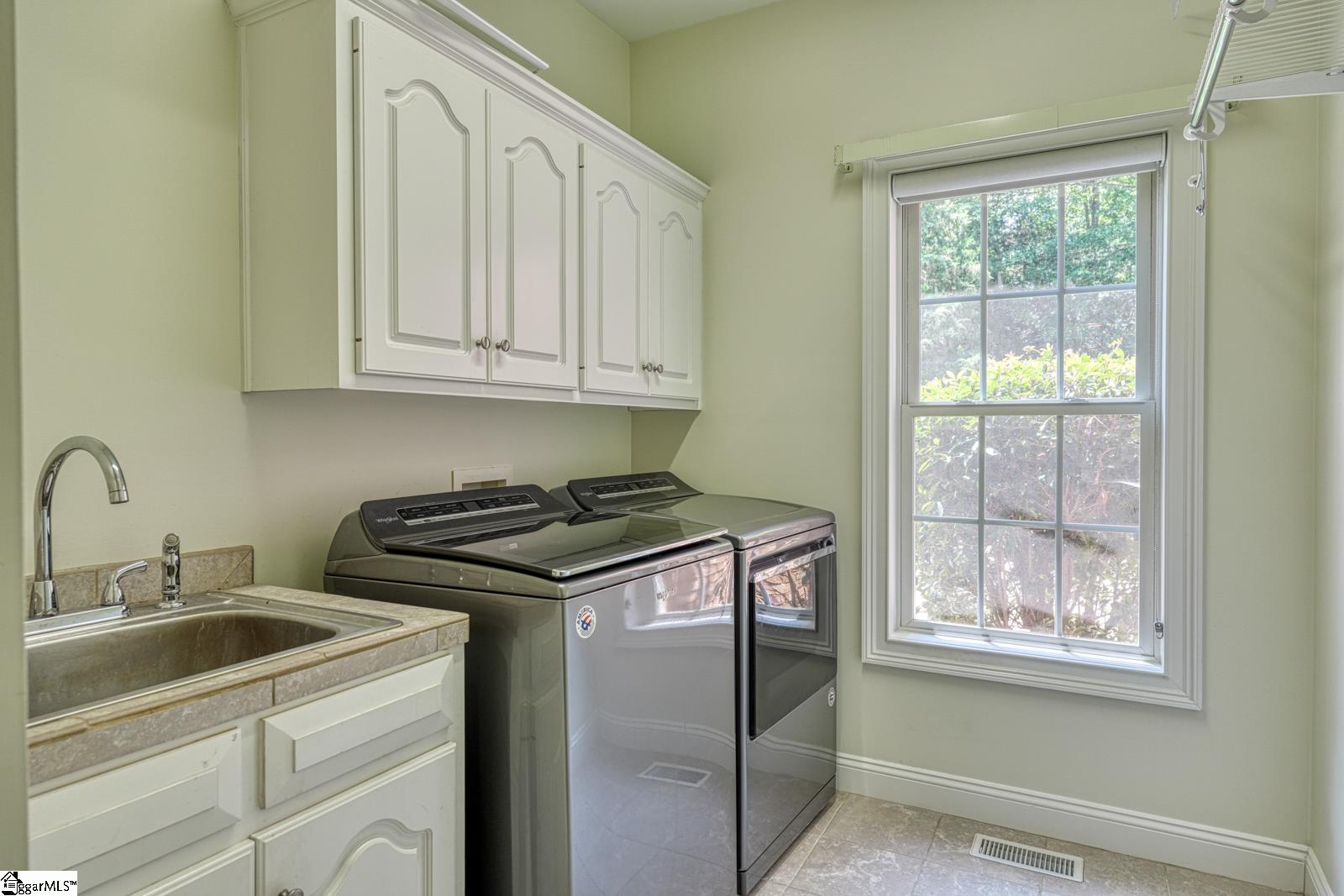 608 Virginia Pine Court Spartanburg, SC 29306