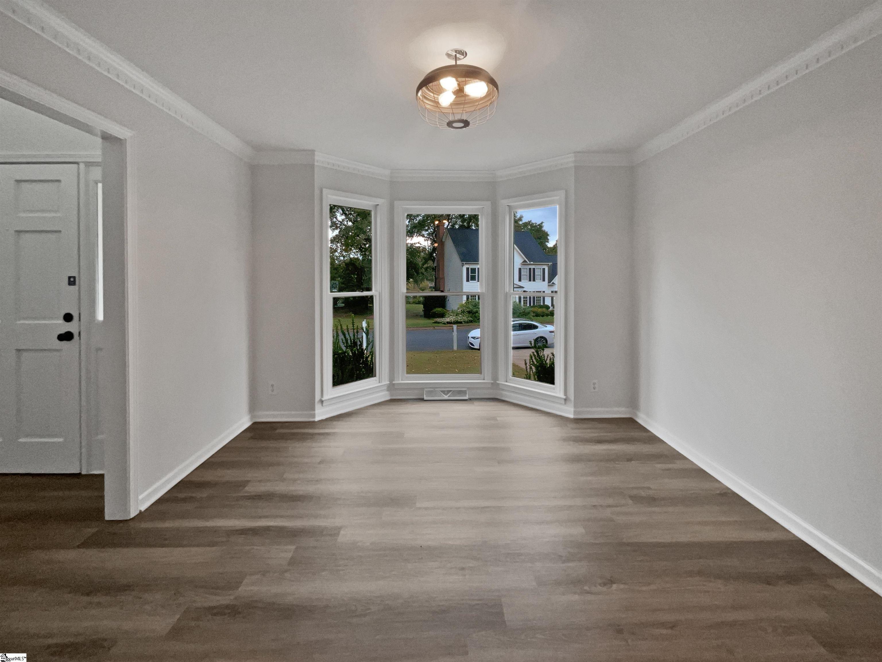 712 Spring Lake Loop Simpsonville, SC 29681