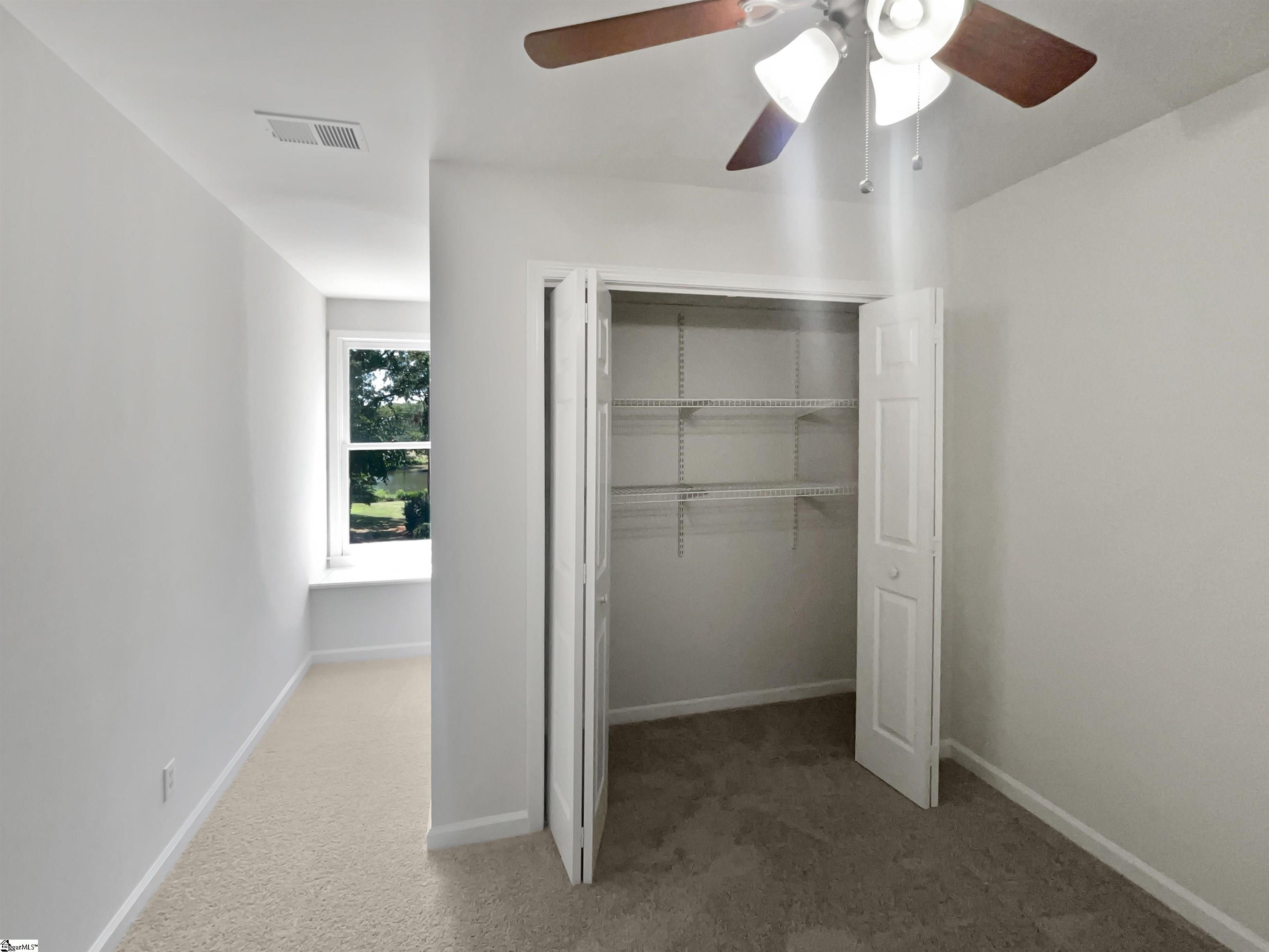 712 Spring Lake Loop Simpsonville, SC 29681