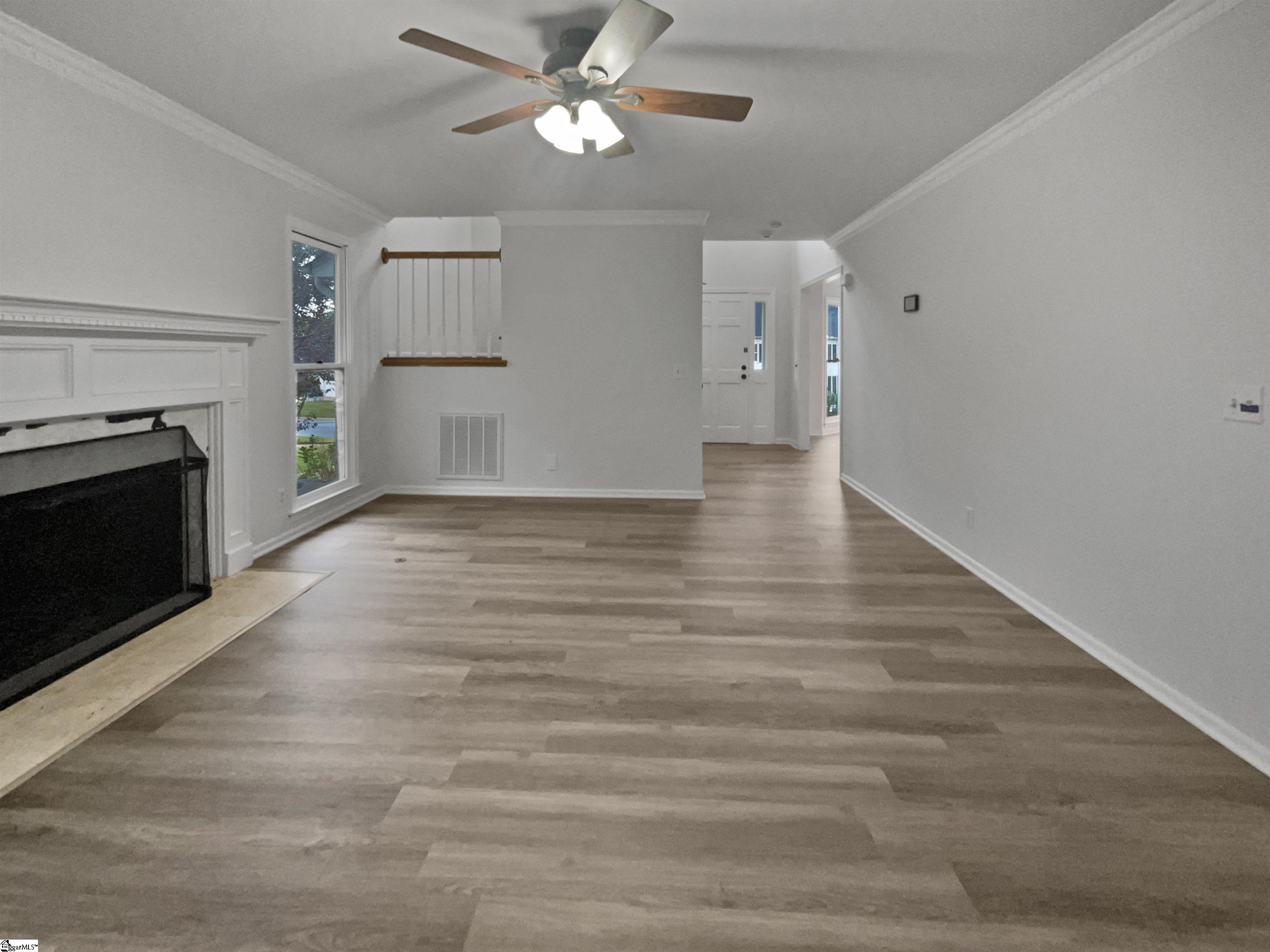 712 Spring Lake Loop Simpsonville, SC 29681