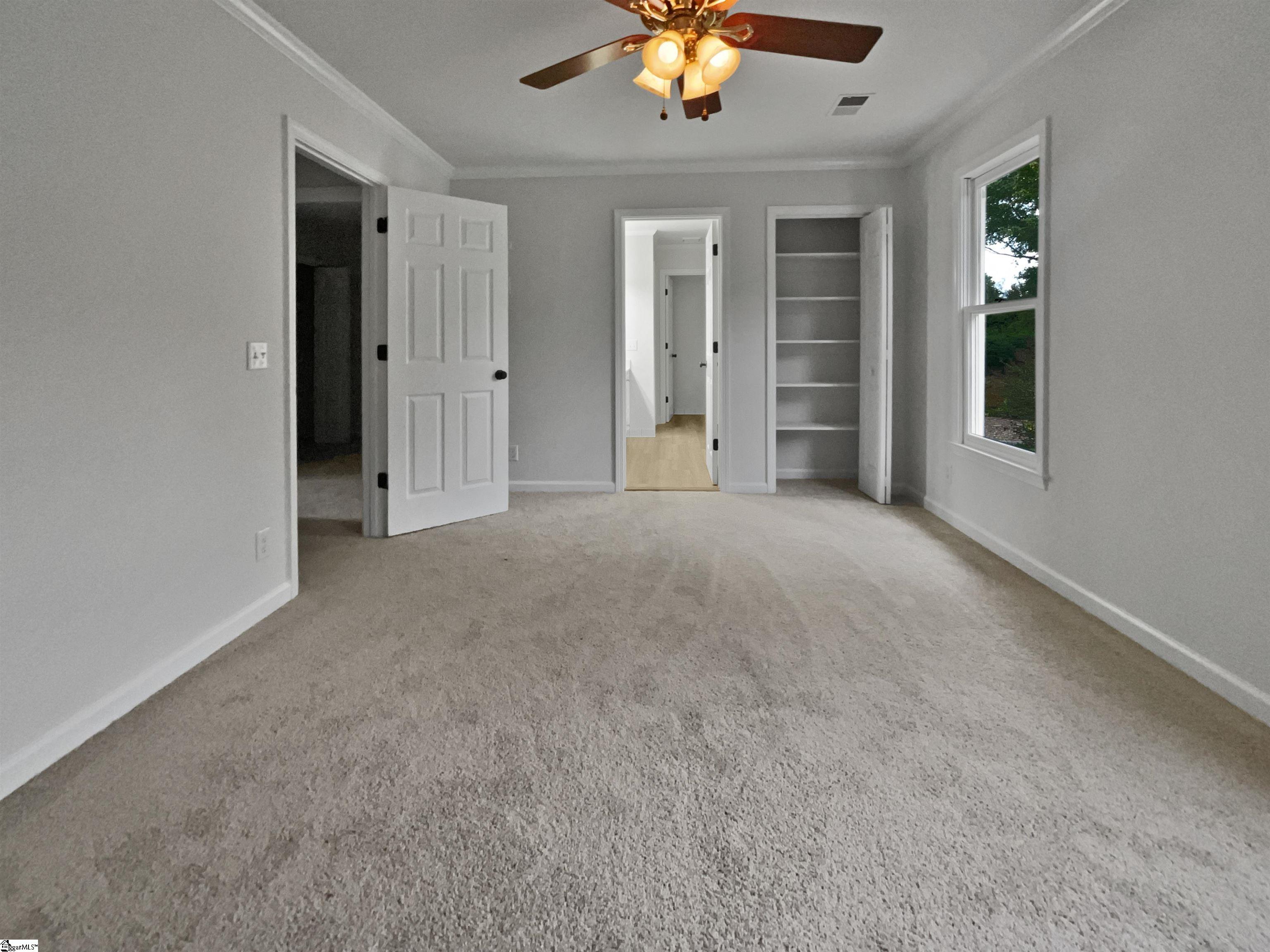 712 Spring Lake Loop Simpsonville, SC 29681
