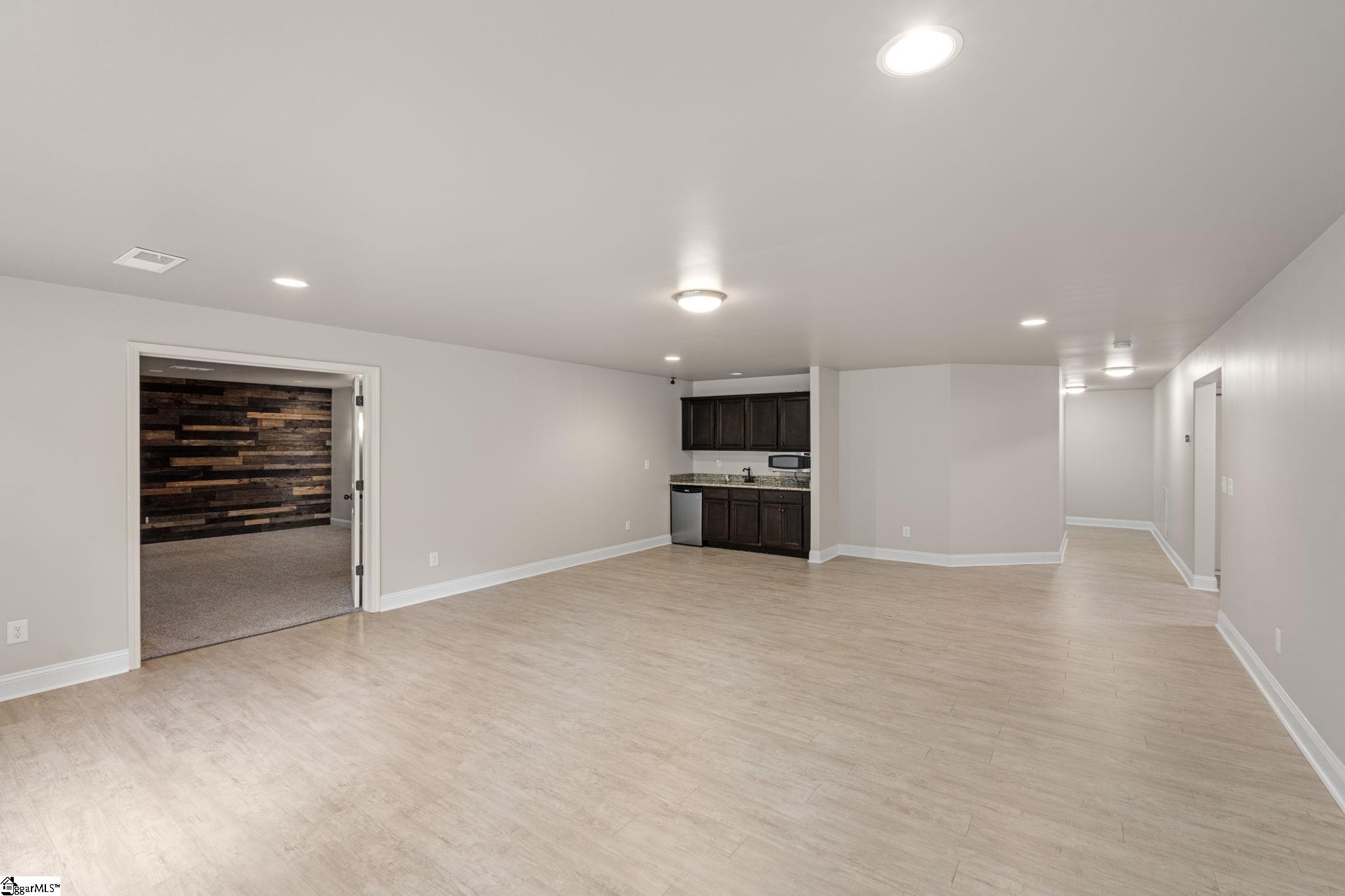 132 Creek Shoals Drive Simpsonville, SC 29681