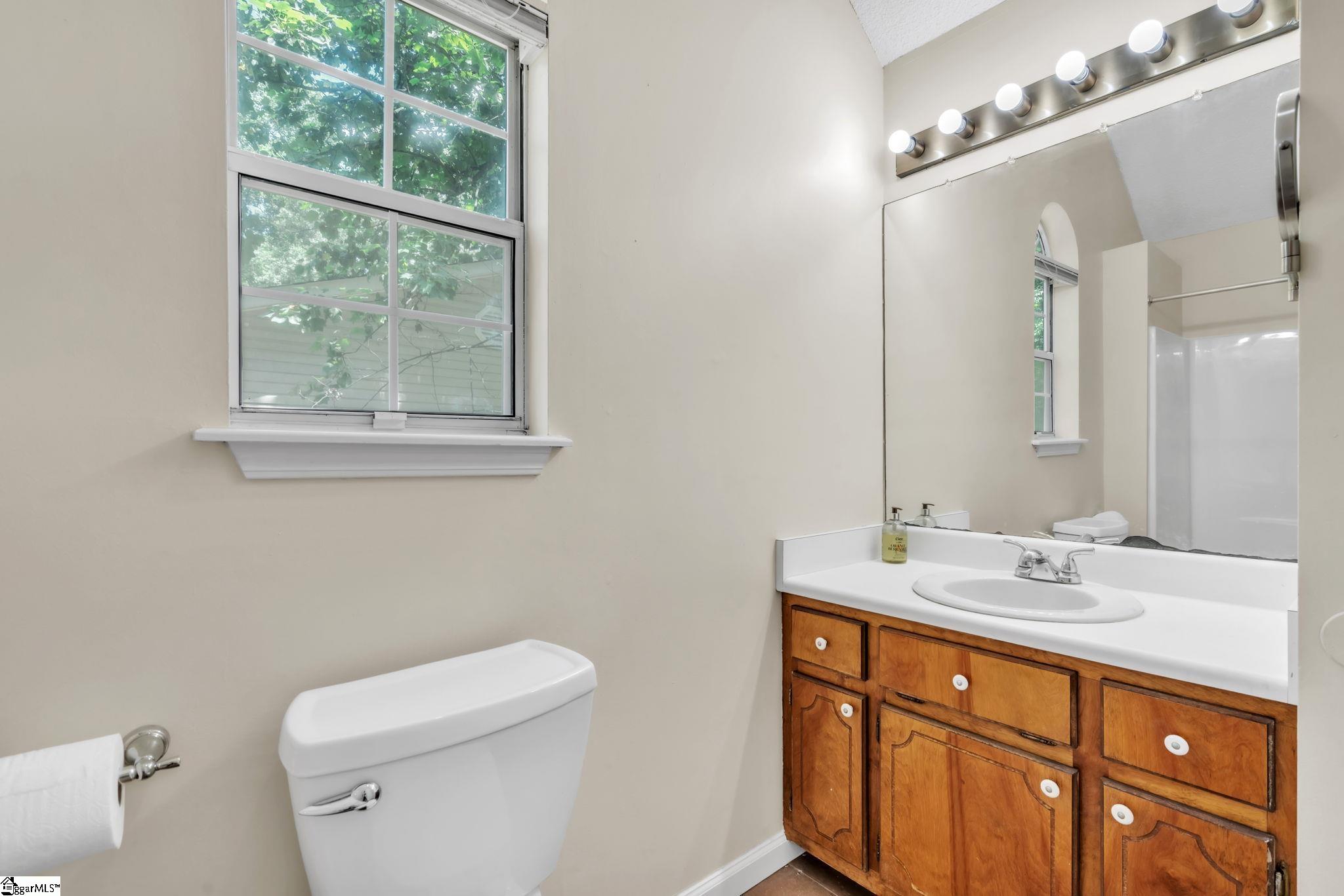 1221 Winding Way Taylors, SC 29687