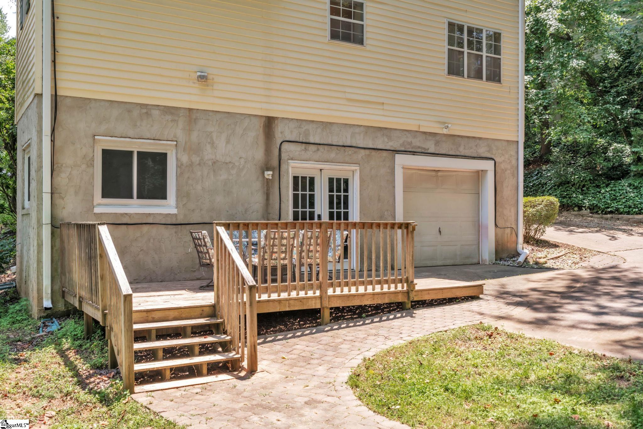 1221 Winding Way Taylors, SC 29687