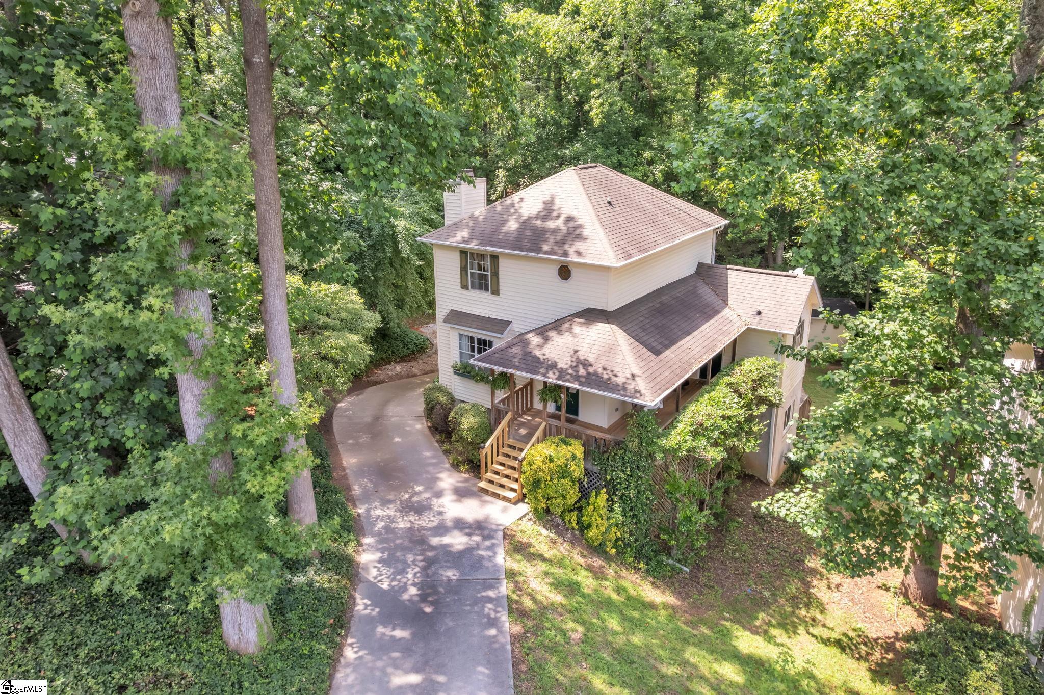 1221 Winding Way Taylors, SC 29687