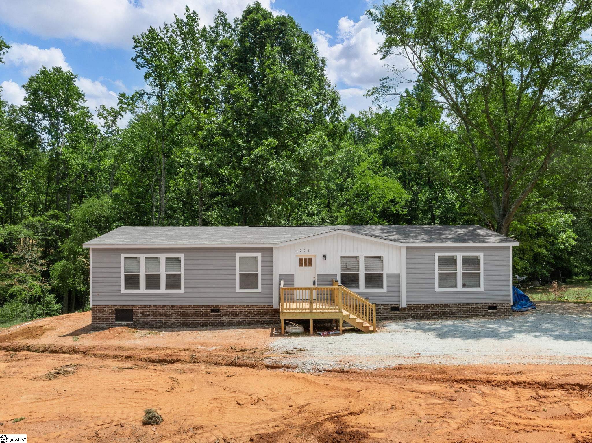 5223 Highway 11 Inman, SC 29349