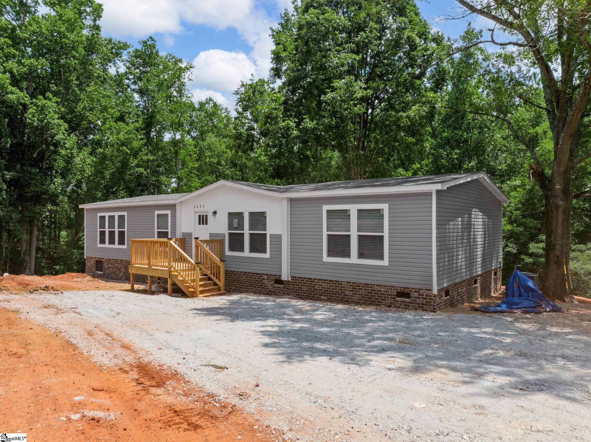 5223 Highway 11 Inman, SC 29349