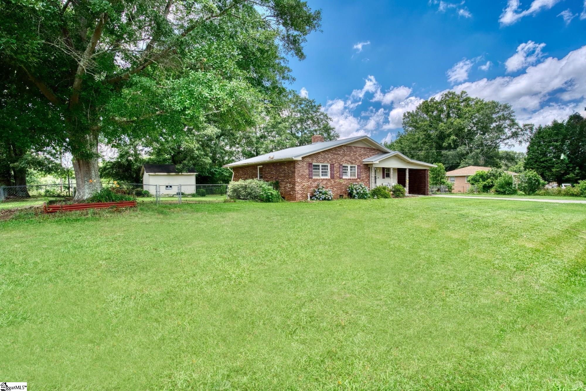 206 Friendship Lane Anderson, SC 29624