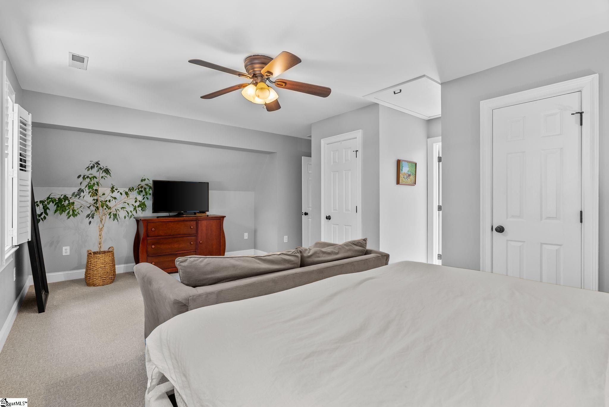 6 Stone Hollow Greenville, SC 29605