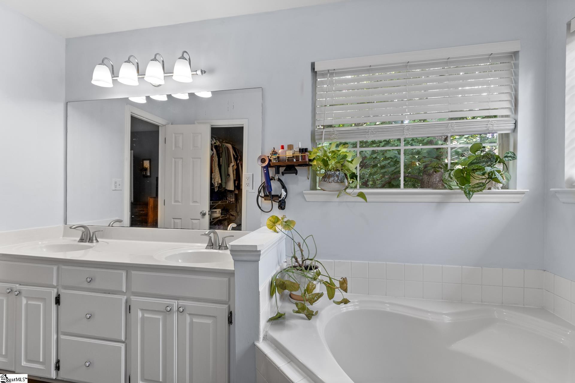 9 S Penobscot Court Simpsonville, SC 29681