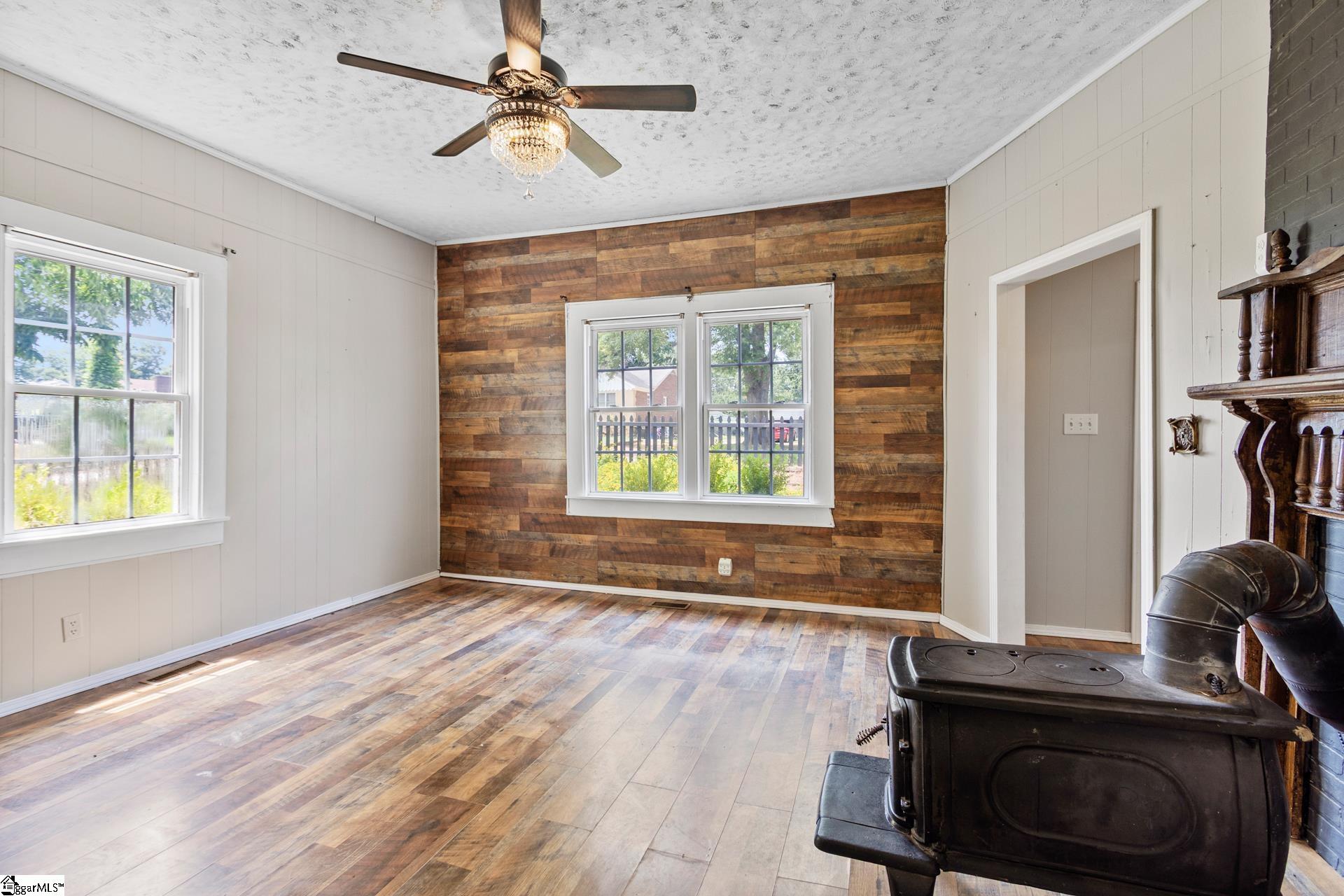 118 Whitmire Highway Joanna, SC 29351