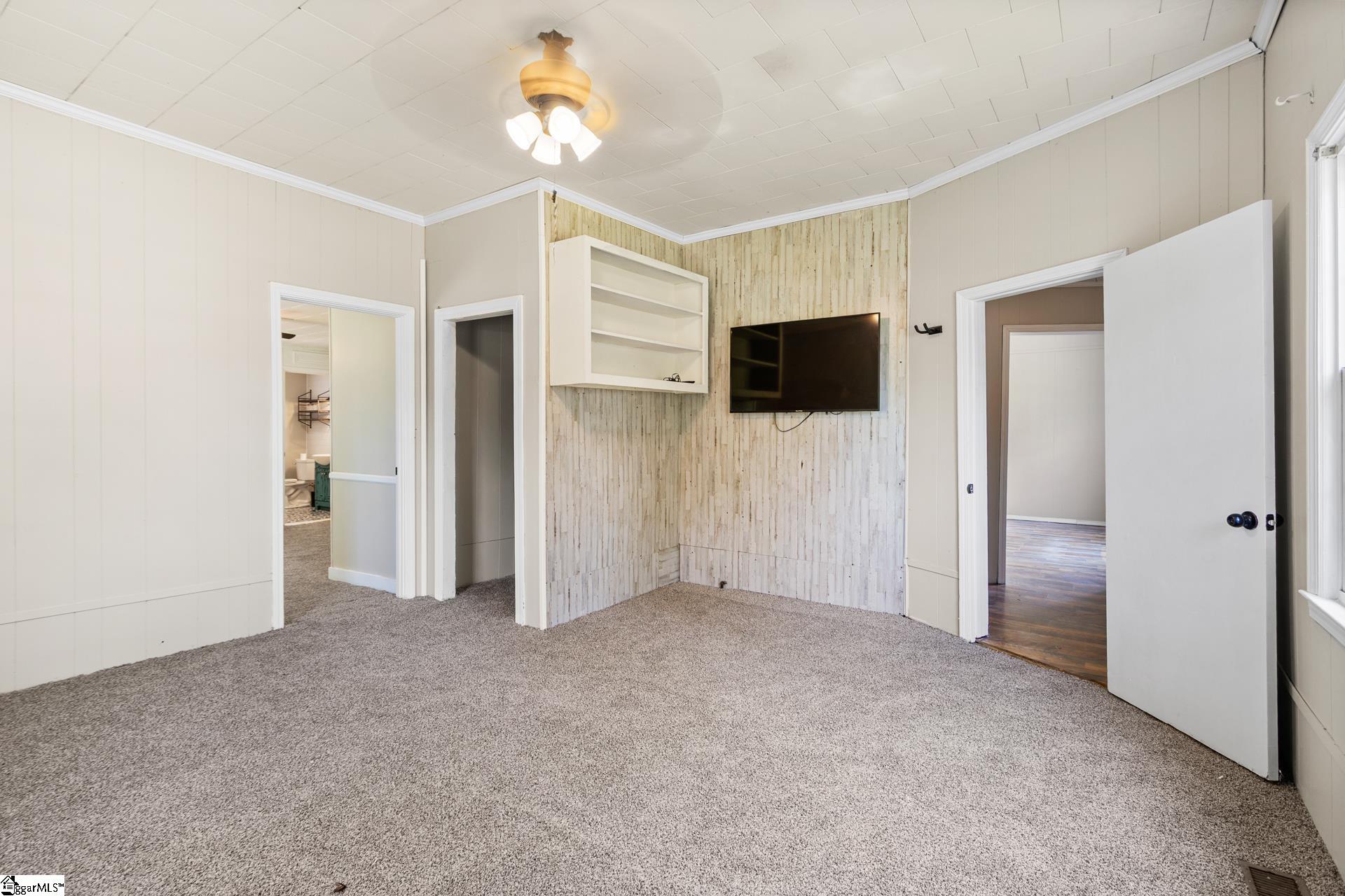 118 Whitmire Highway Joanna, SC 29351