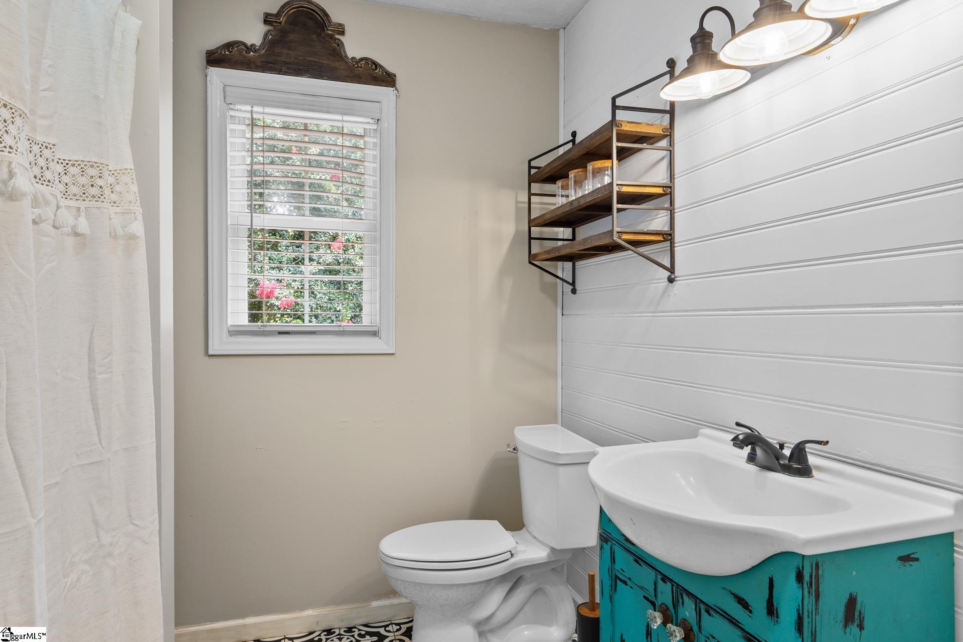 118 Whitmire Highway Joanna, SC 29351