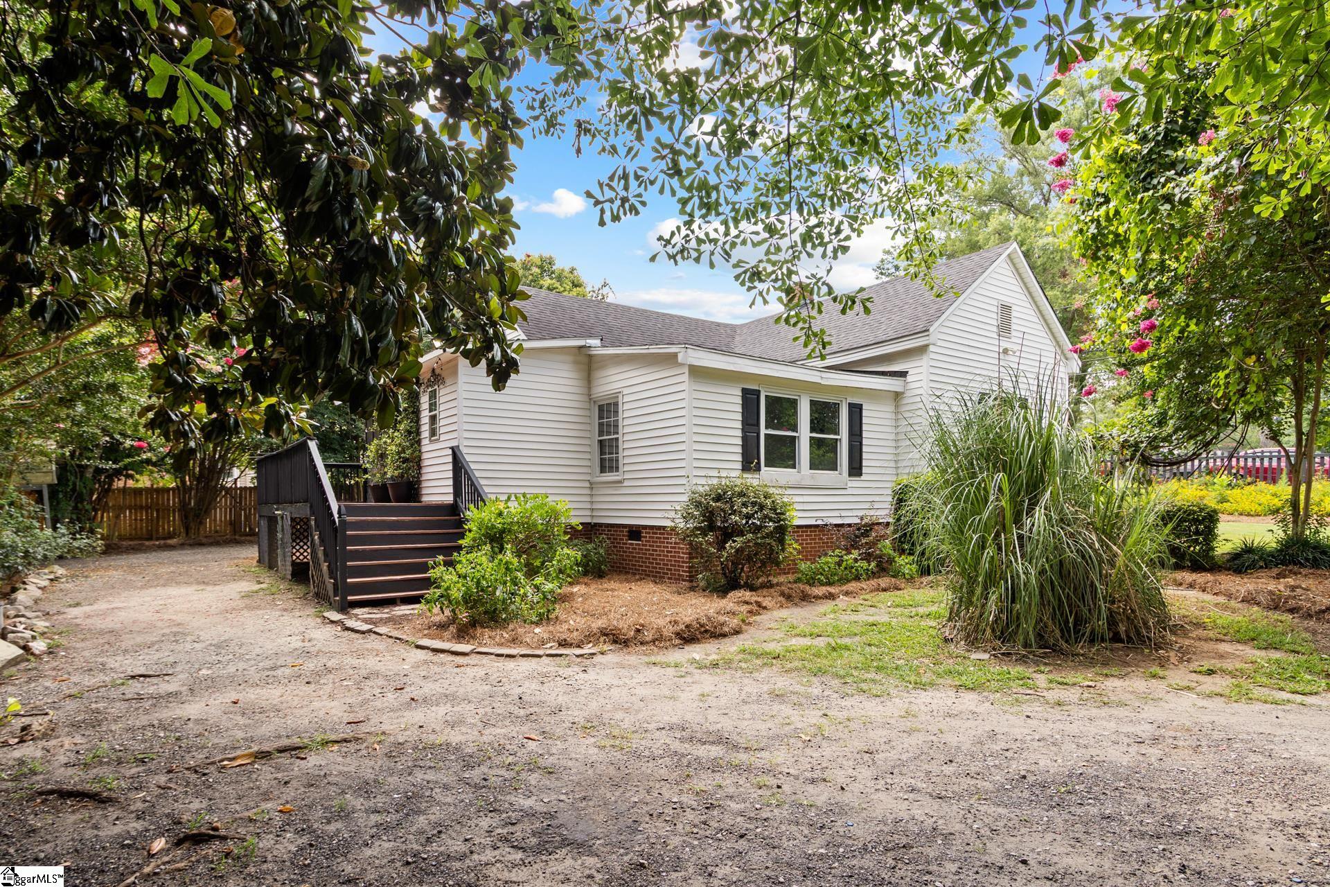 118 Whitmire Highway Joanna, SC 29351