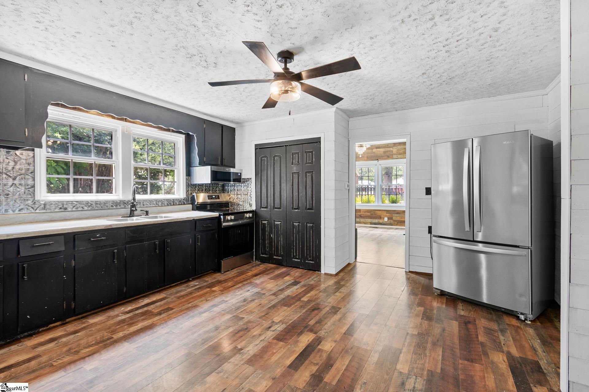 118 Whitmire Highway Joanna, SC 29351