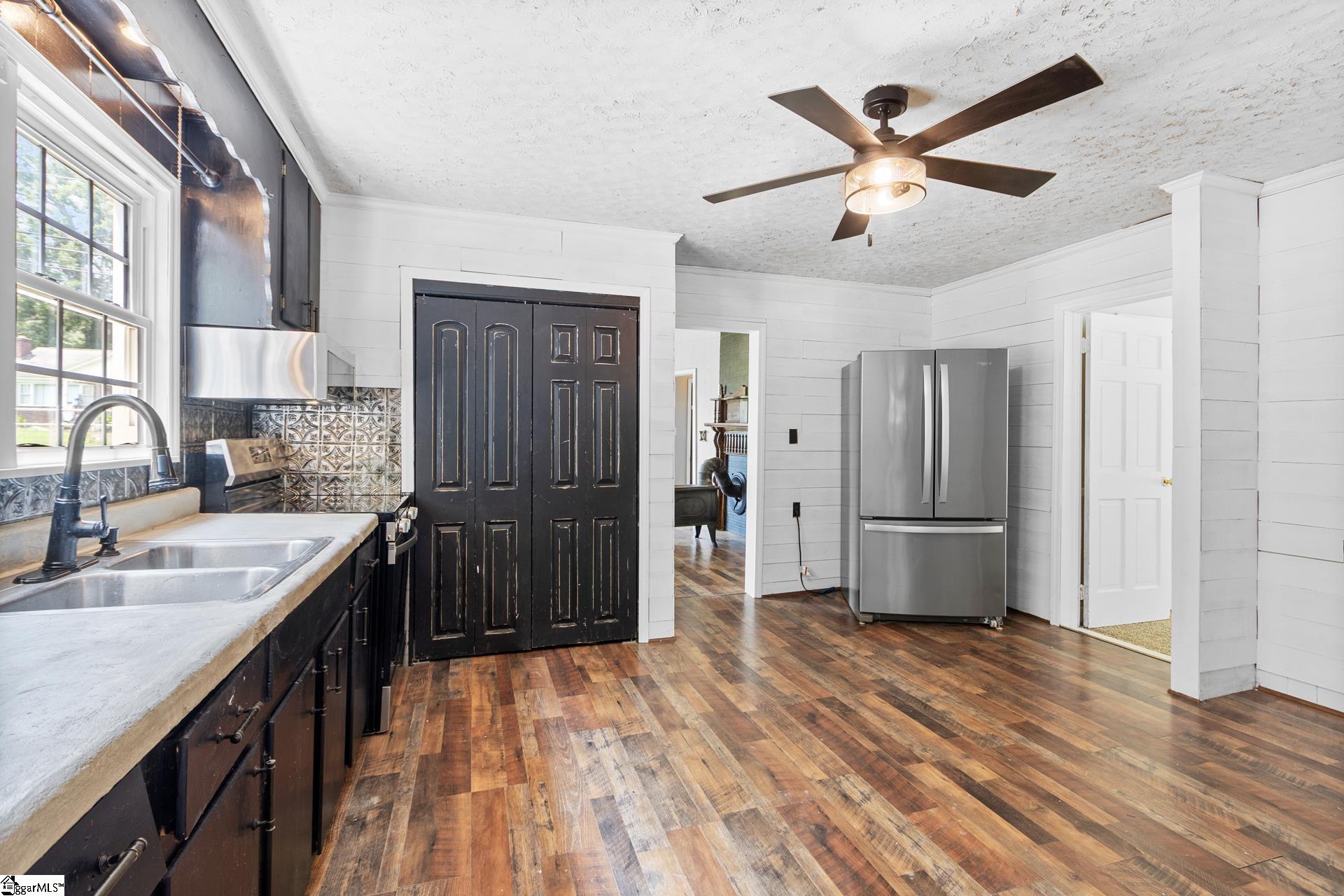 118 Whitmire Highway Joanna, SC 29351