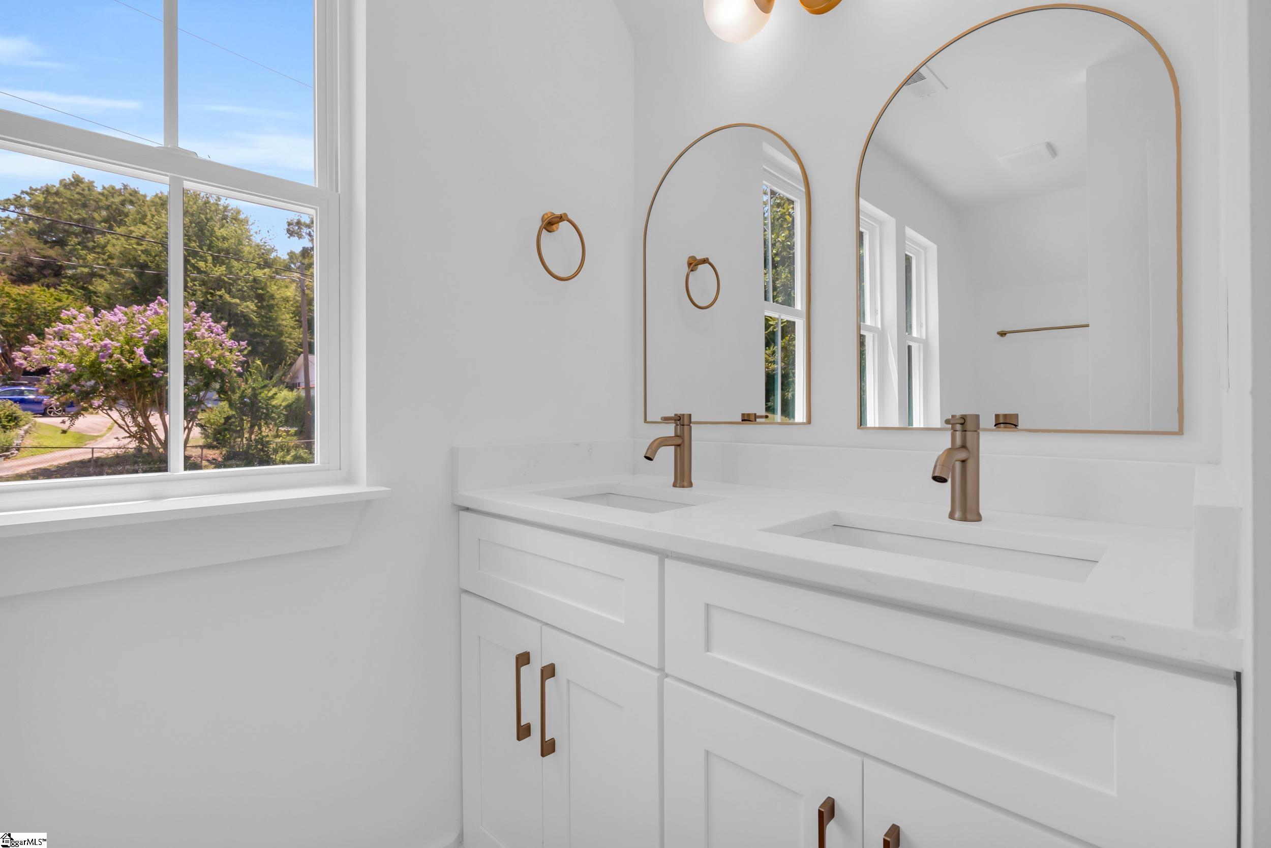 10 Provo Drive Greenville, SC 29617