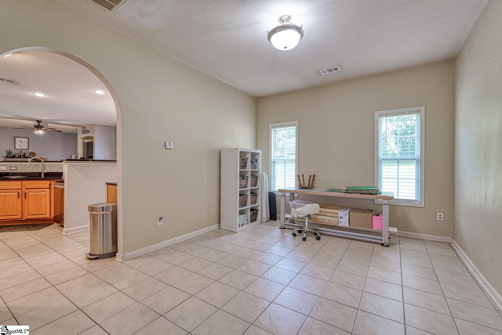316 Crestview Lane Spartanburg, SC 29301
