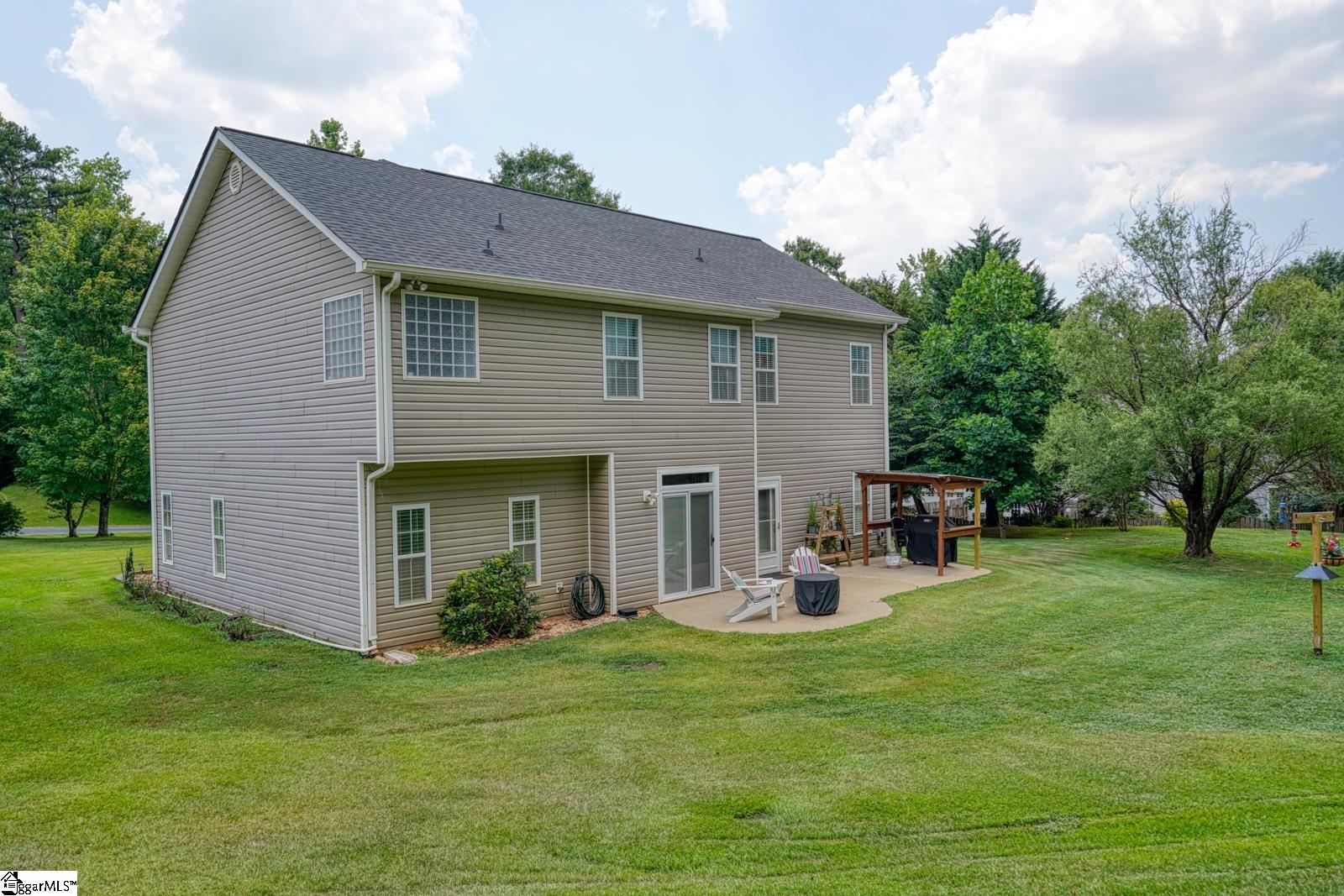 316 Crestview Lane Spartanburg, SC 29301