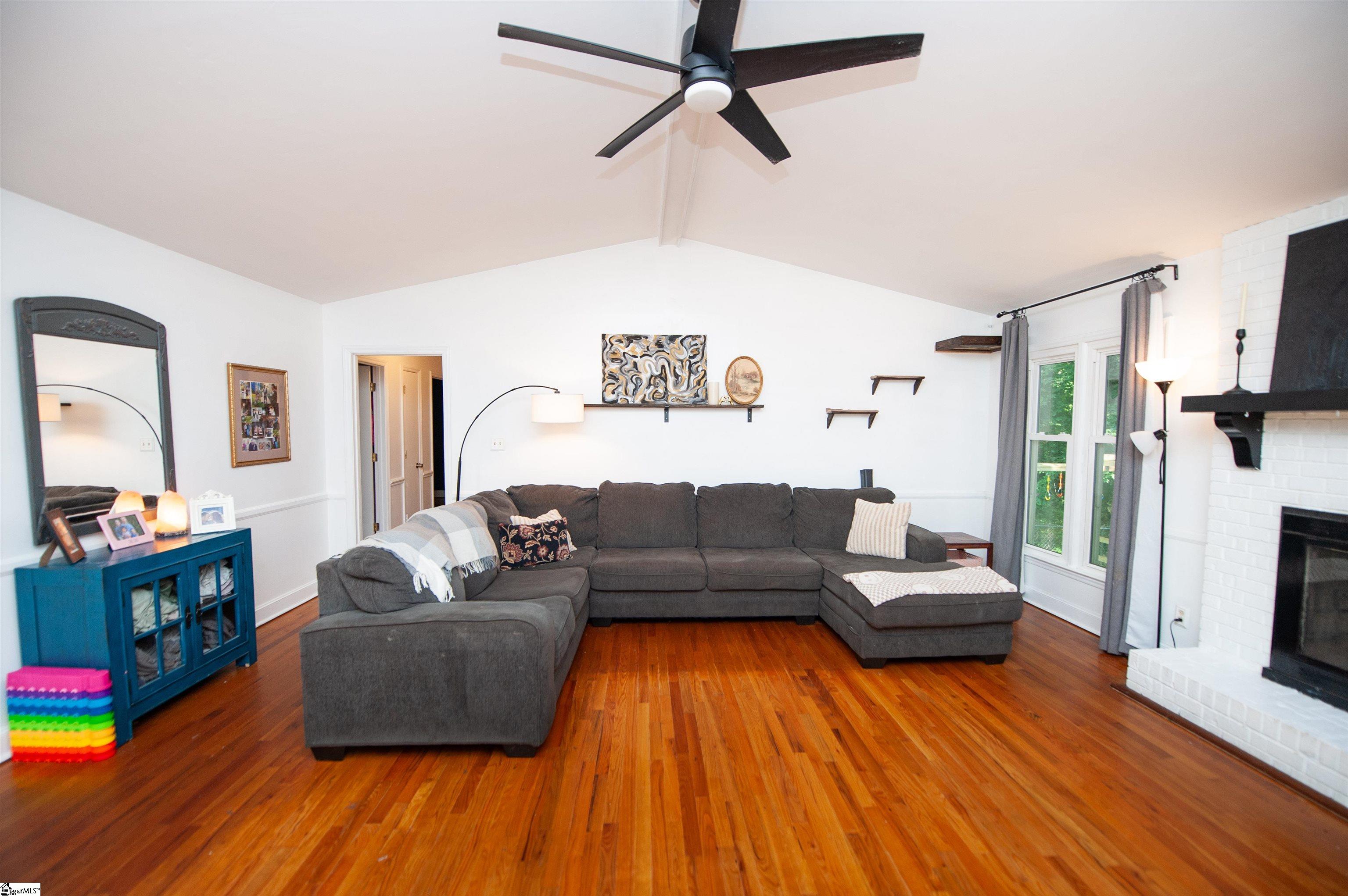 72 Casey Lane Spartanburg, SC 29301