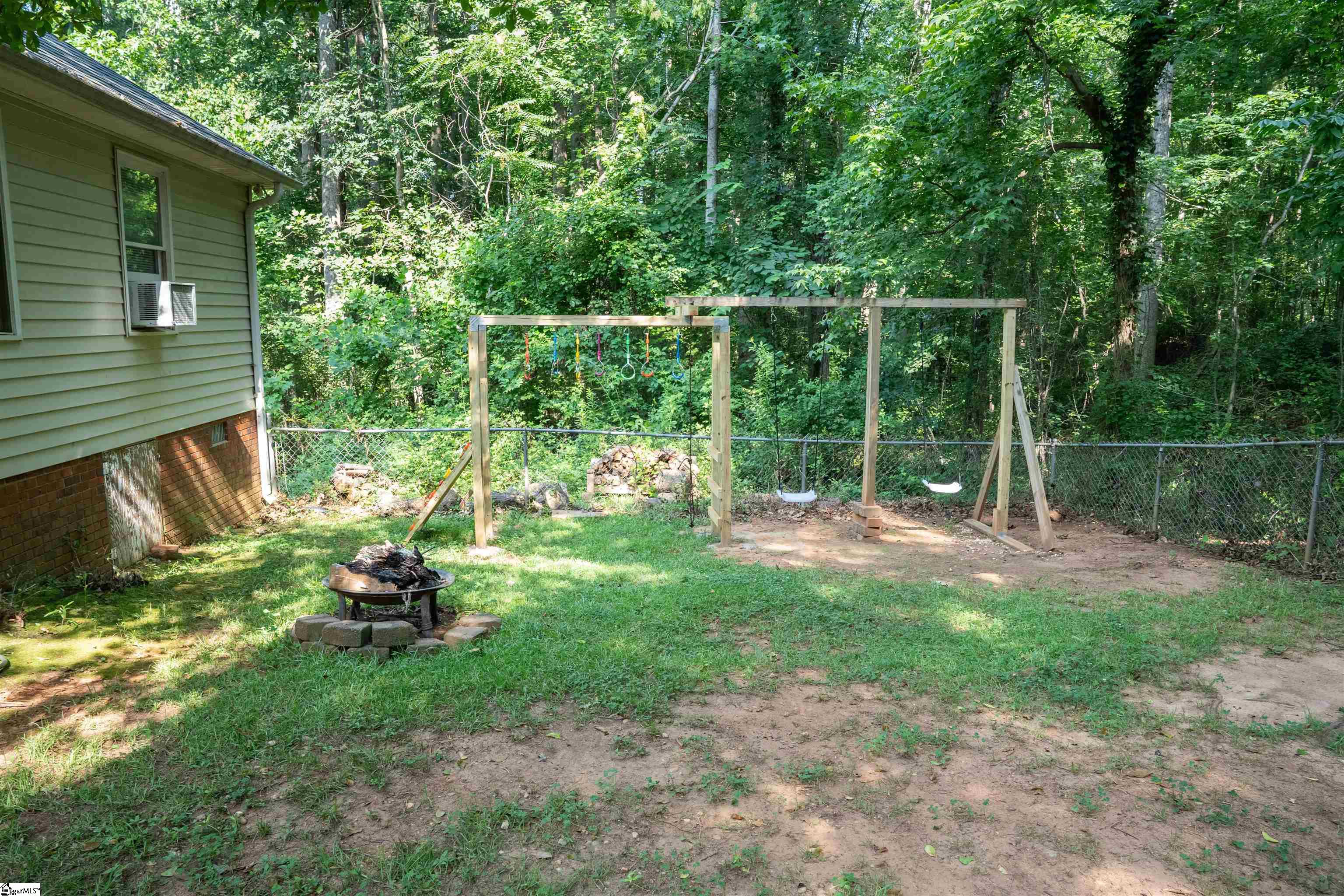 72 Casey Lane Spartanburg, SC 29301