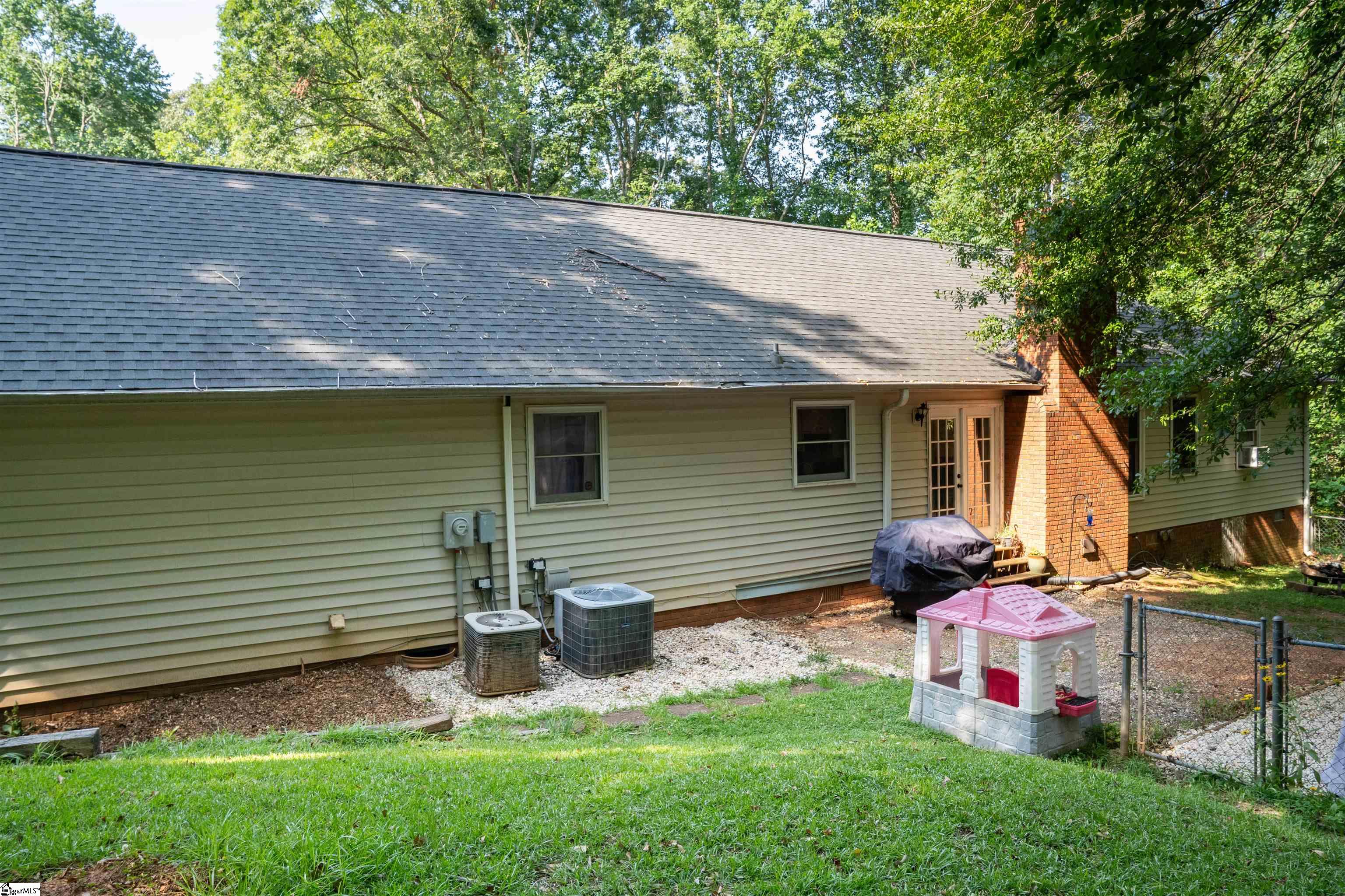 72 Casey Lane Spartanburg, SC 29301