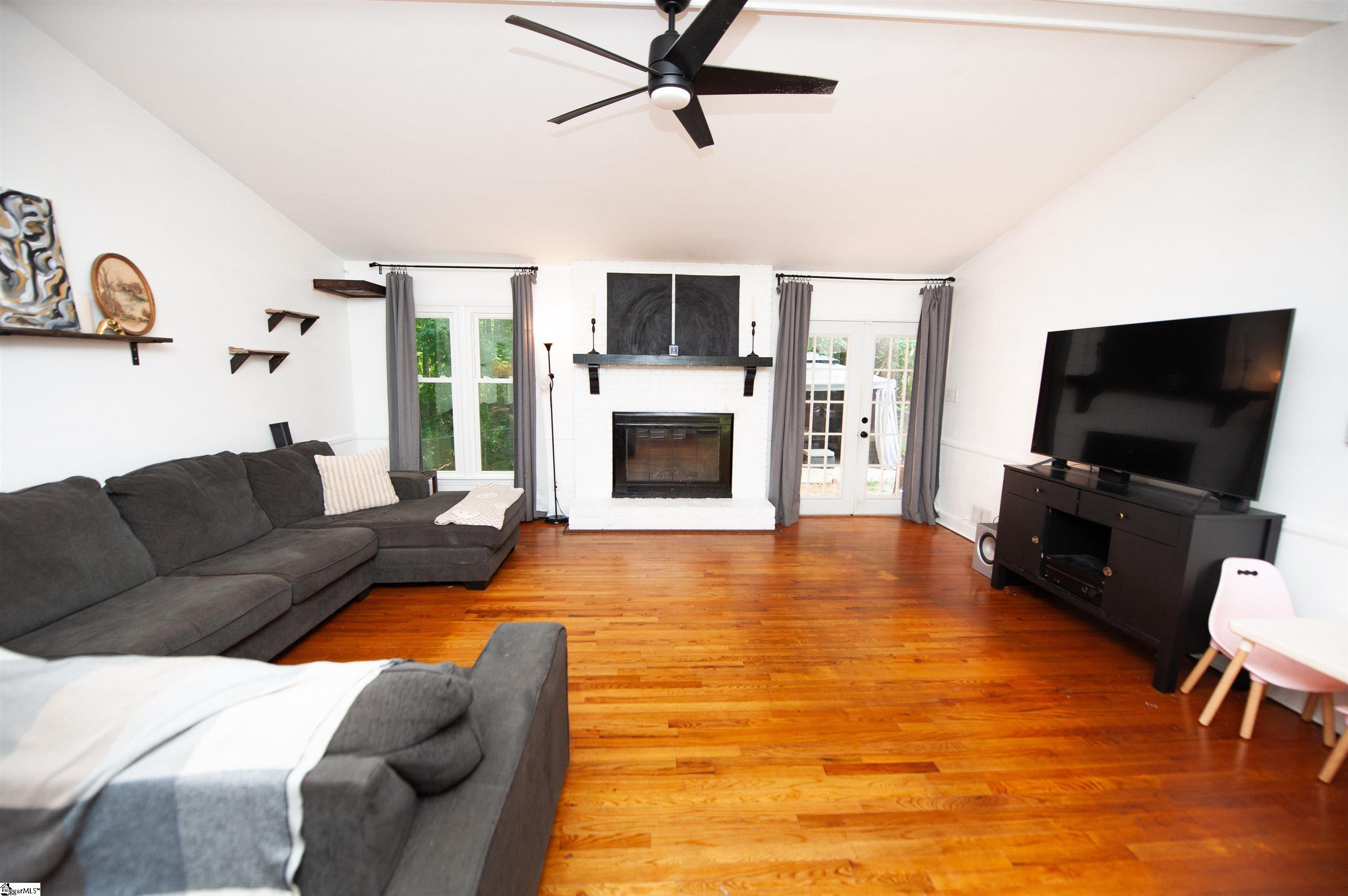 72 Casey Lane Spartanburg, SC 29301