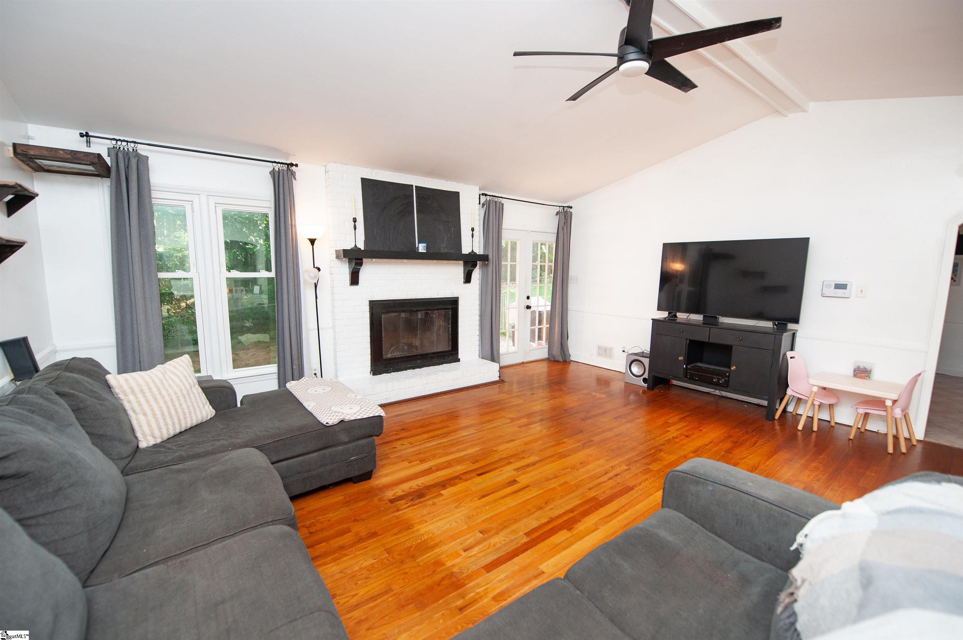72 Casey Lane Spartanburg, SC 29301