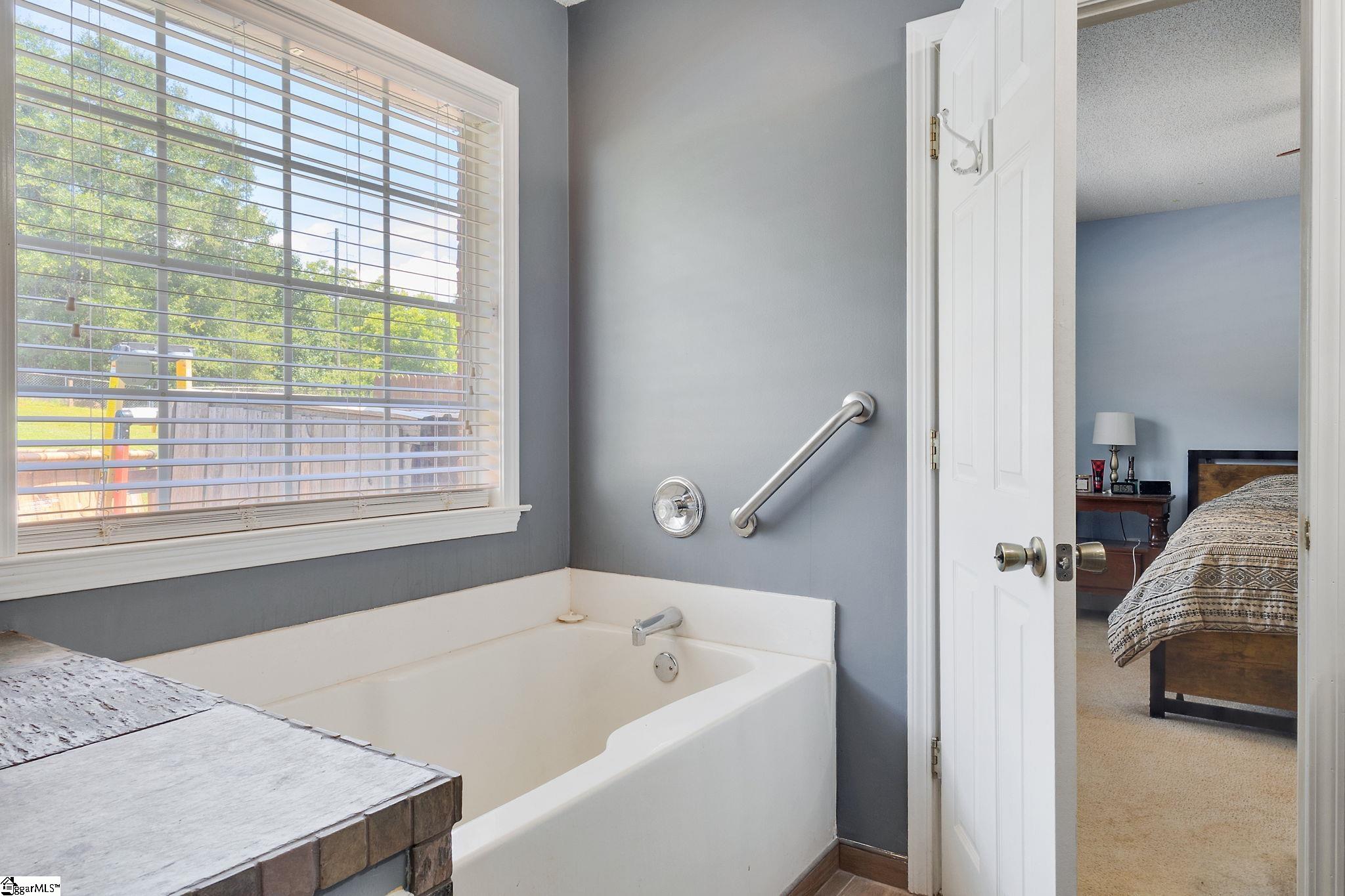 840 Peachtree Road Chesnee, SC 29323