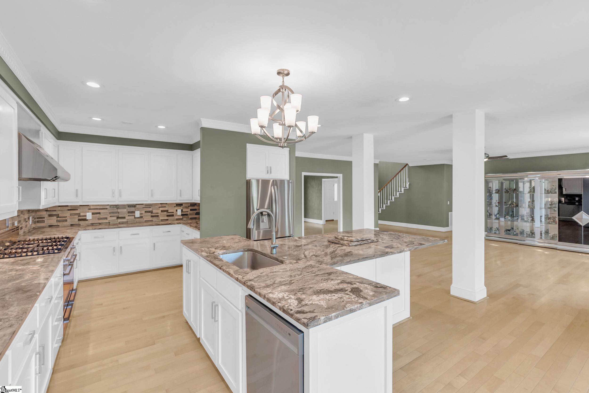 107 Four Lakes Drive Easley, SC 29642-3305