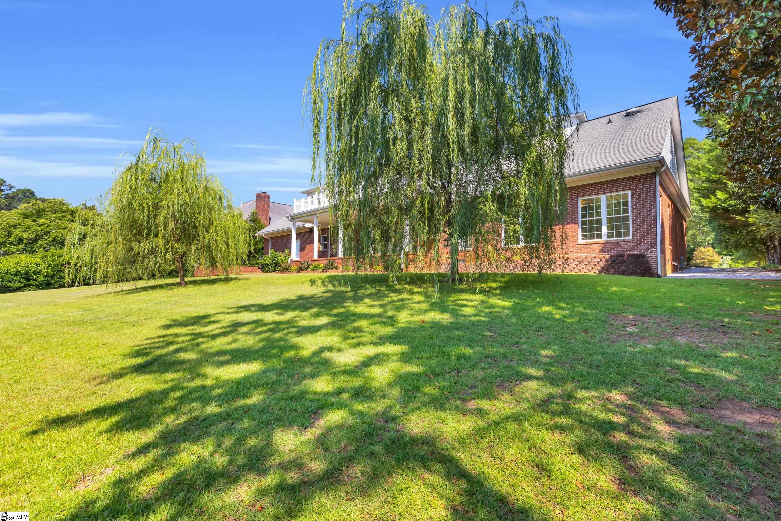 107 Four Lakes Drive Easley, SC 29642-3305