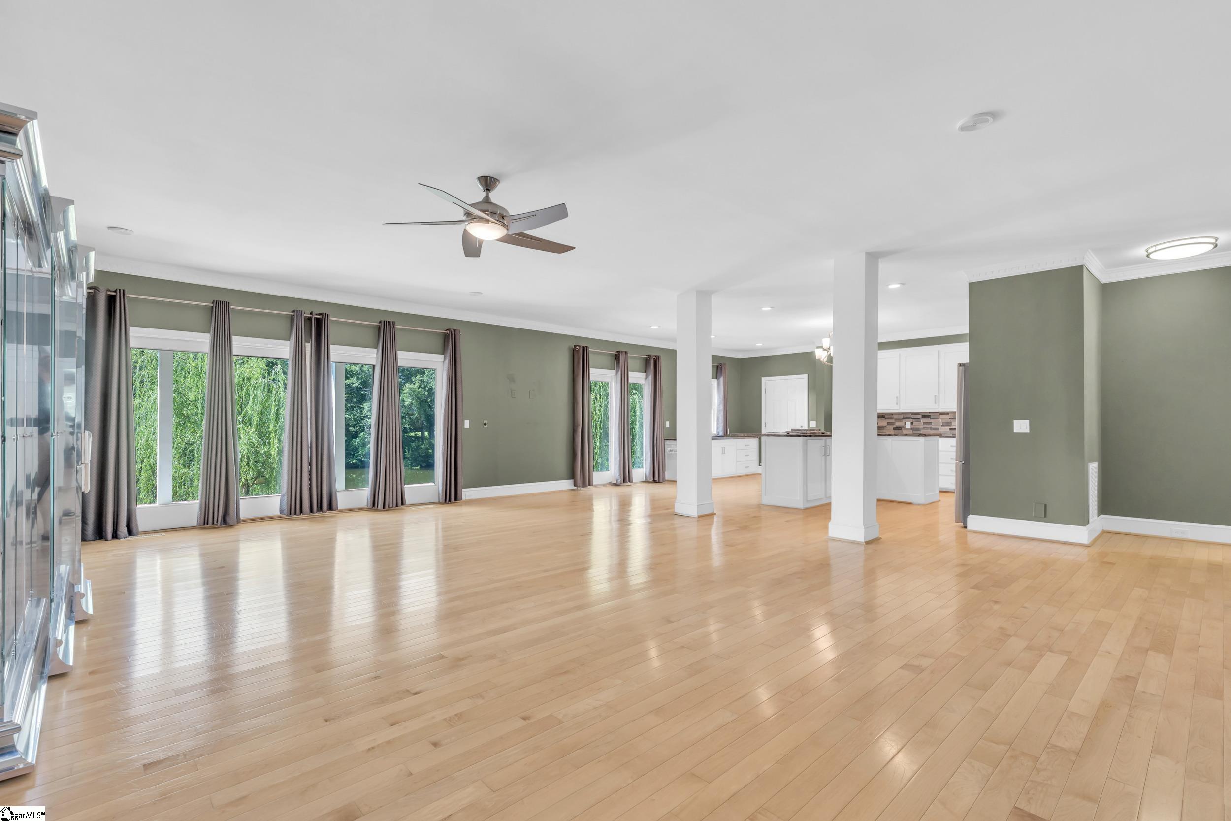 107 Four Lakes Drive Easley, SC 29642-3305