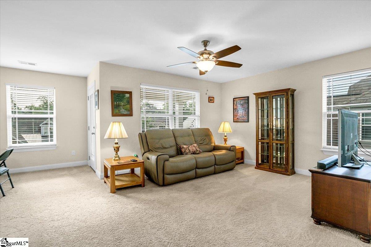 212 Hearthwood Lane Simpsonville, SC 29681