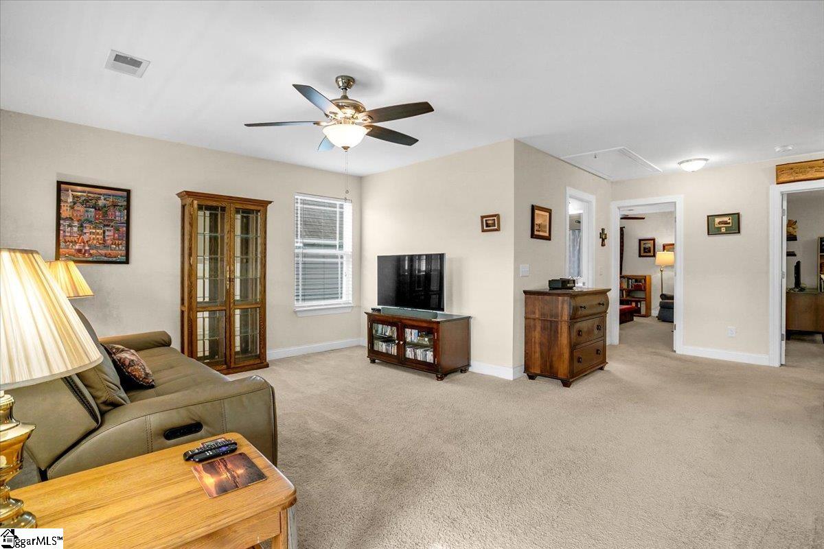 212 Hearthwood Lane Simpsonville, SC 29681