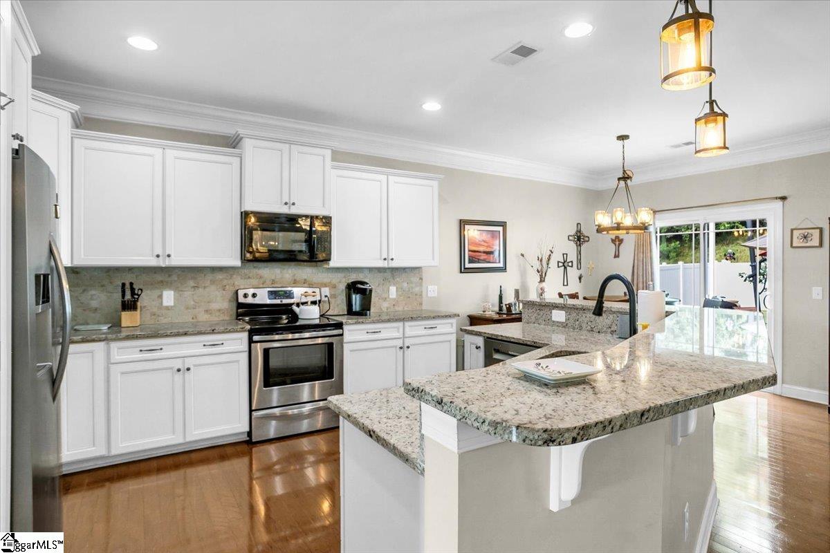 212 Hearthwood Lane Simpsonville, SC 29681