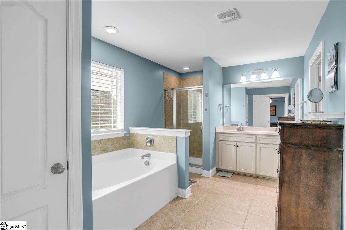212 Hearthwood Lane Simpsonville, SC 29681