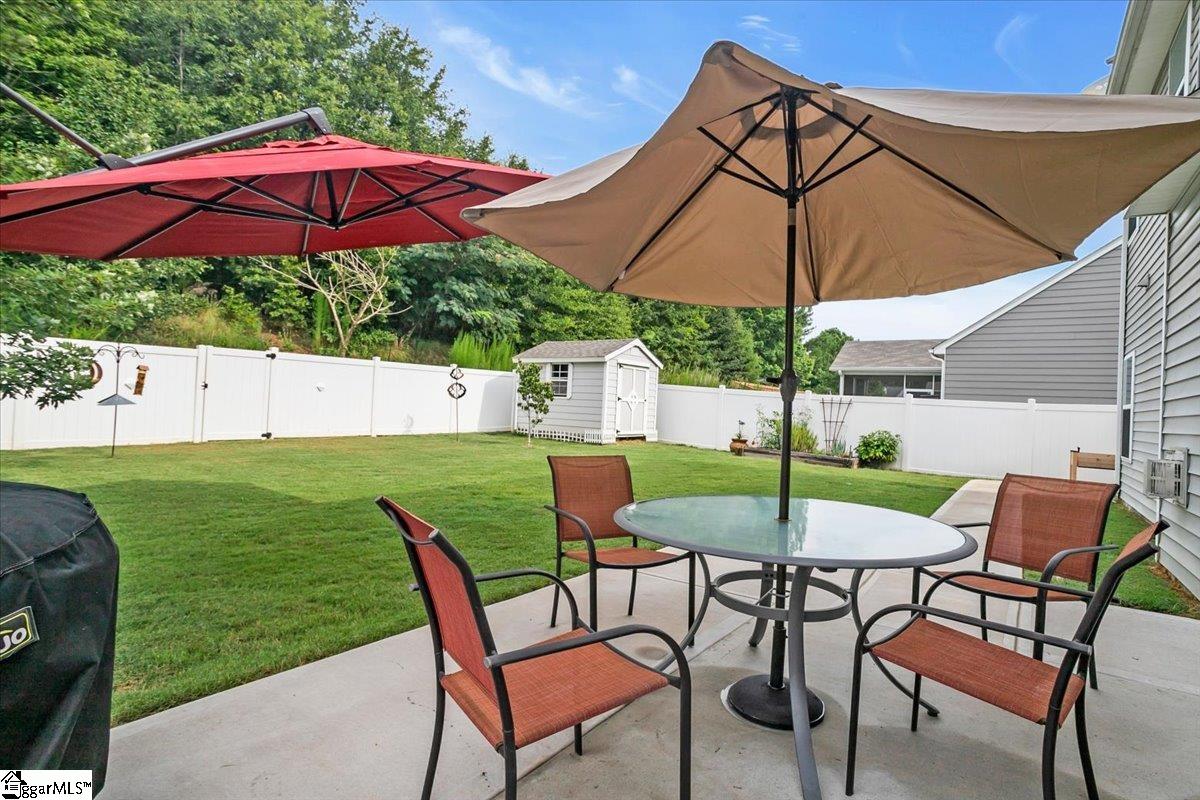 212 Hearthwood Lane Simpsonville, SC 29681